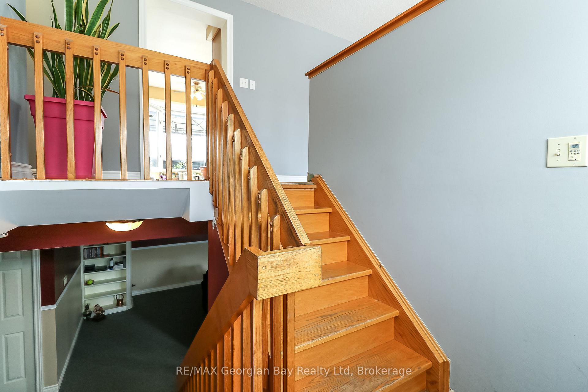 Photo 7 of 117 Bay Street, Tay, Victoria Harbour — HOMEH