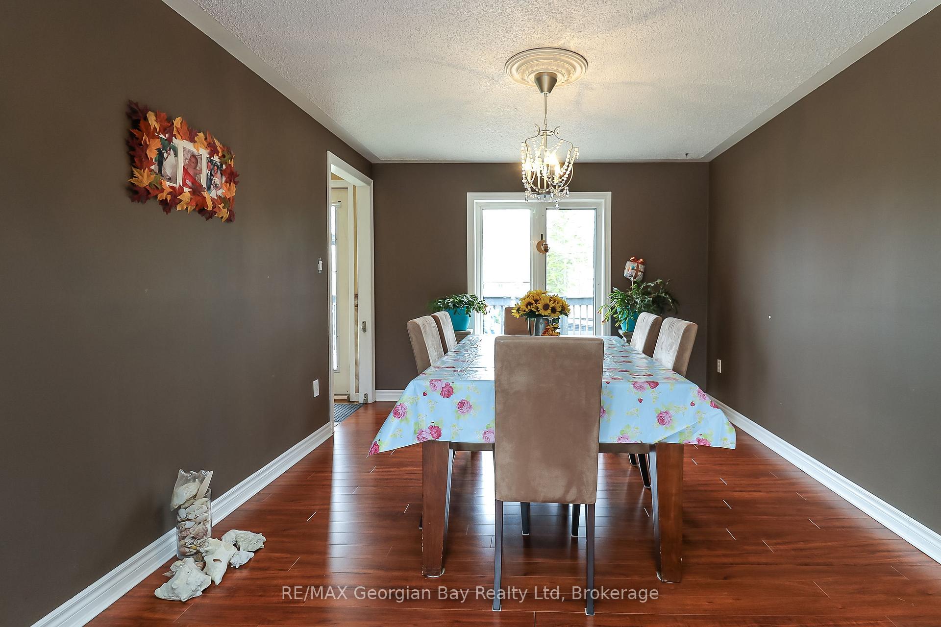 Photo 14 of 117 Bay Street, Tay, Victoria Harbour — HOMEH