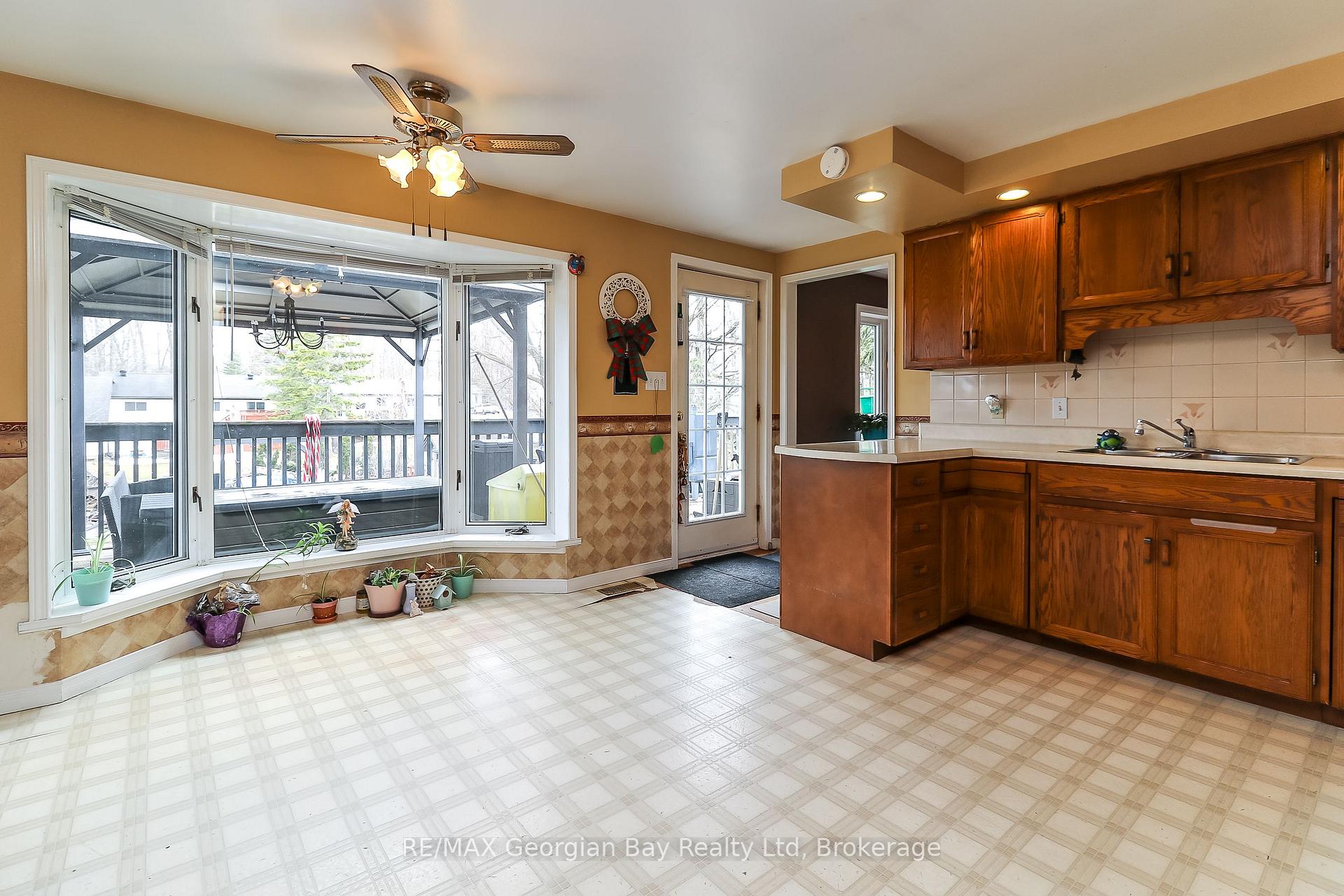 Photo 18 of 117 Bay Street, Tay, Victoria Harbour — HOMEH