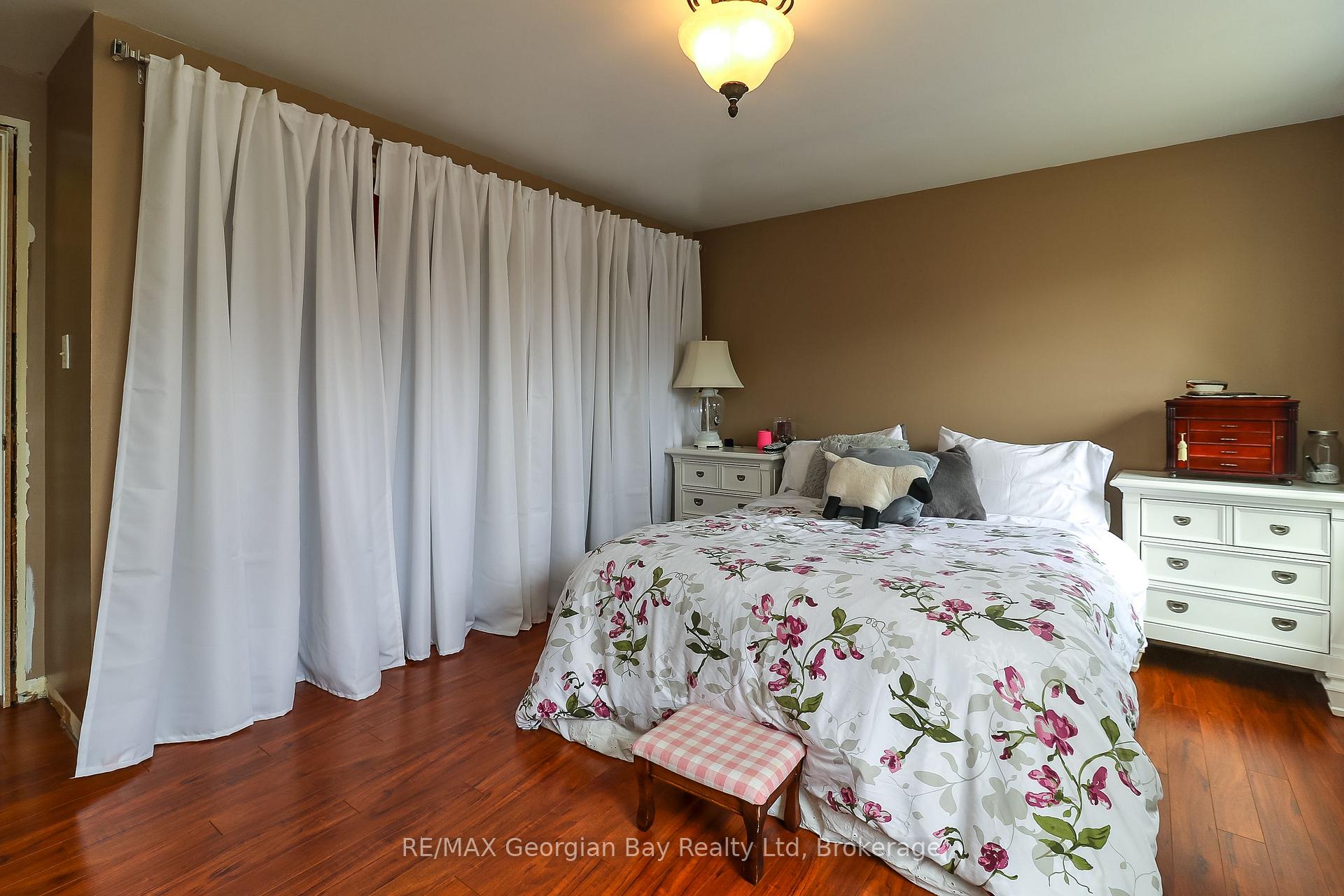 Photo 21 of 117 Bay Street, Tay, Victoria Harbour — HOMEH