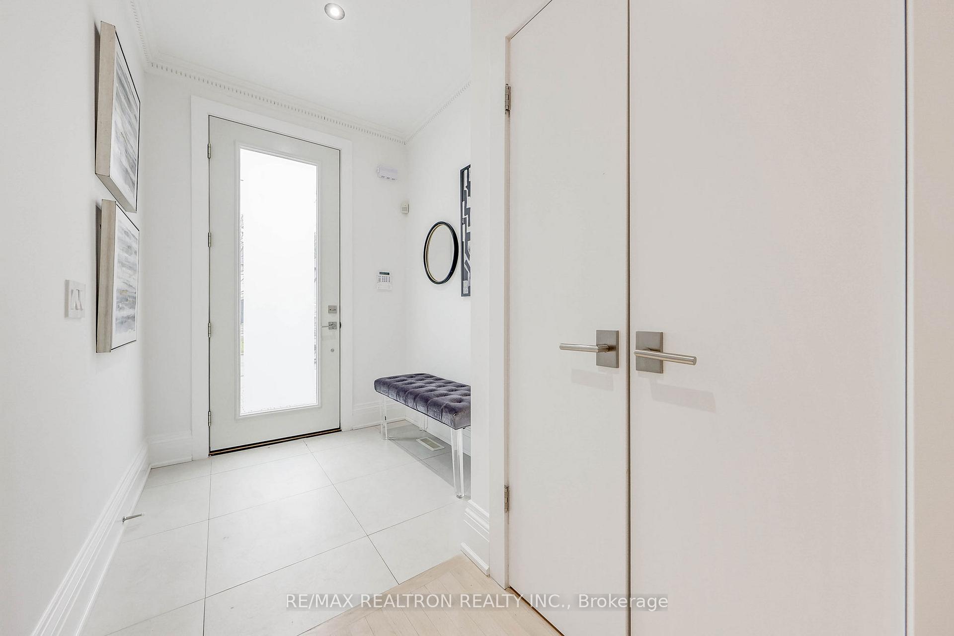 Photo 2 of 538 Castlefield Avenue, Toronto, Forest Hill North — HOMEH