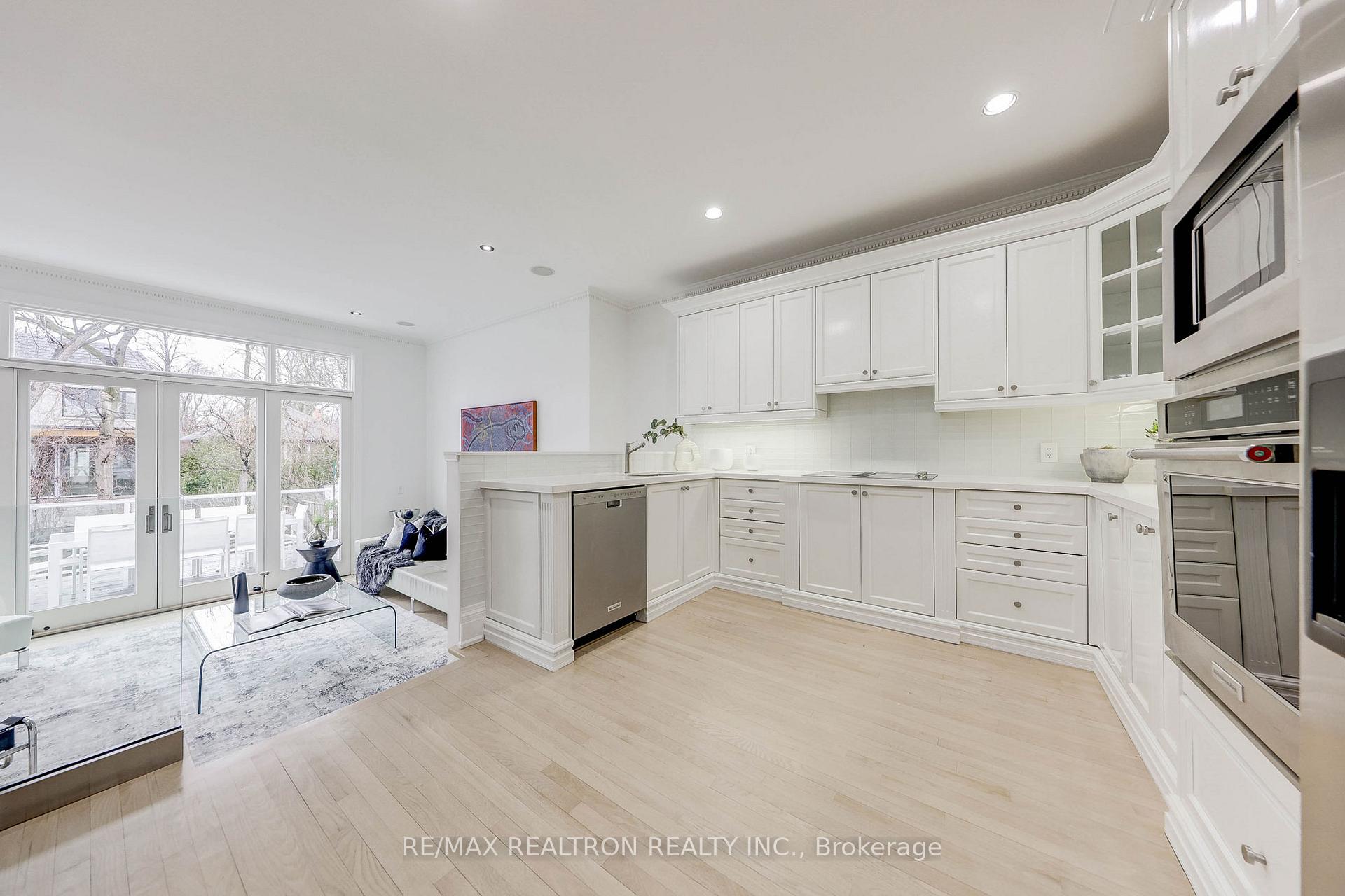 Photo 8 of 538 Castlefield Avenue, Toronto, Forest Hill North — HOMEH