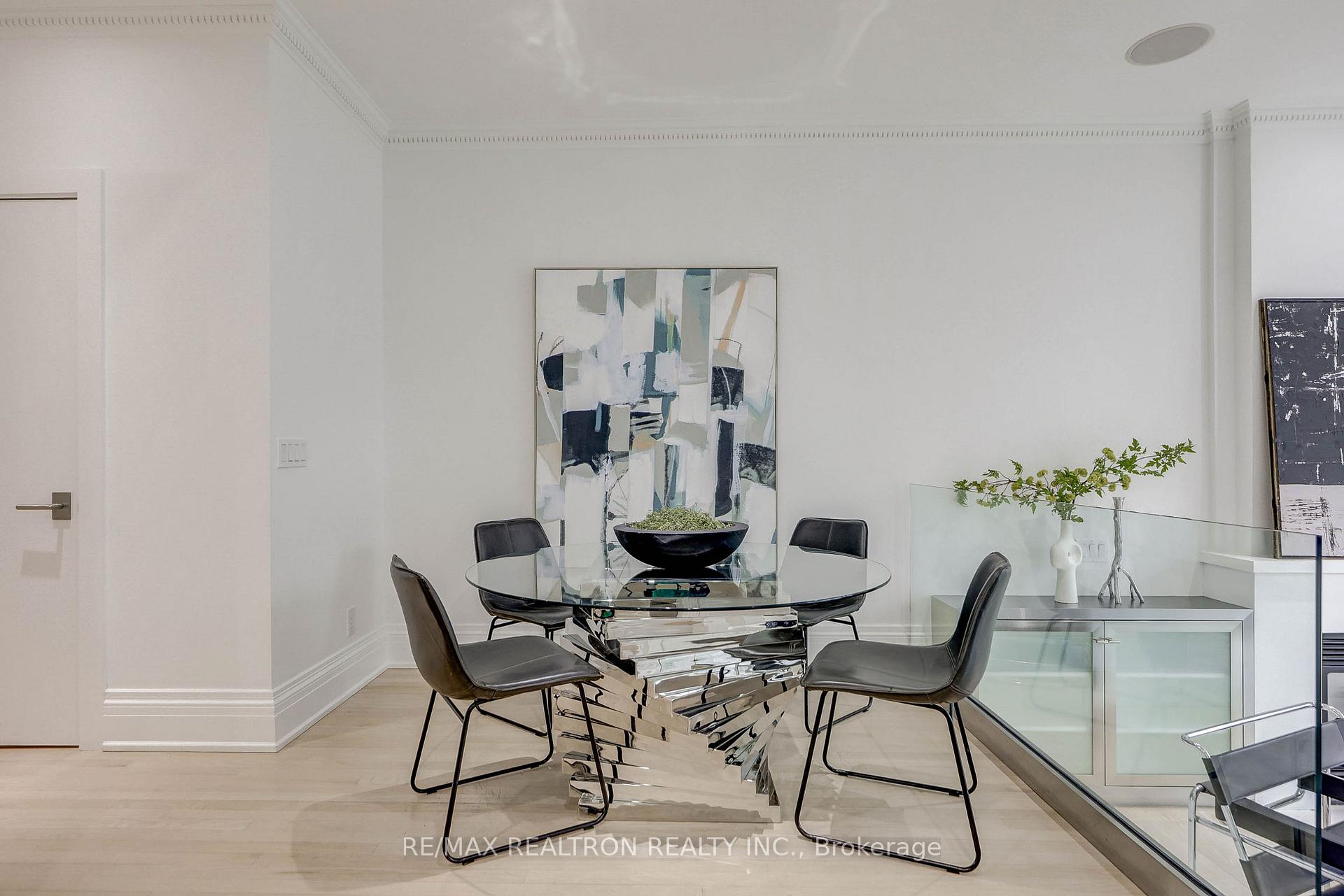 Photo 10 of 538 Castlefield Avenue, Toronto, Forest Hill North — HOMEH