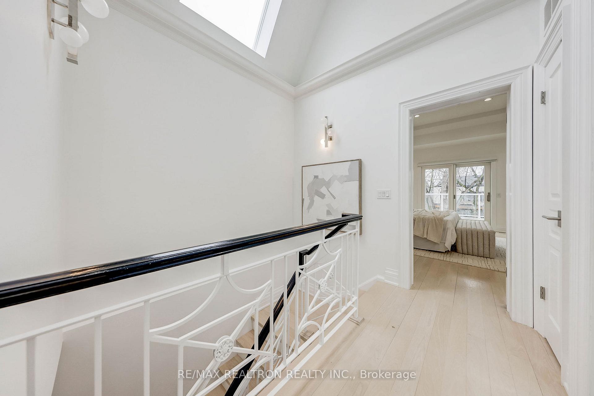 Photo 13 of 538 Castlefield Avenue, Toronto, Forest Hill North — HOMEH