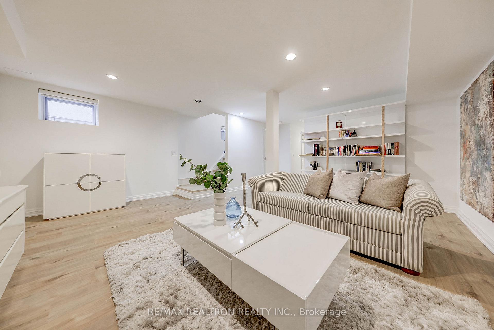 Photo 21 of 538 Castlefield Avenue, Toronto, Forest Hill North — HOMEH