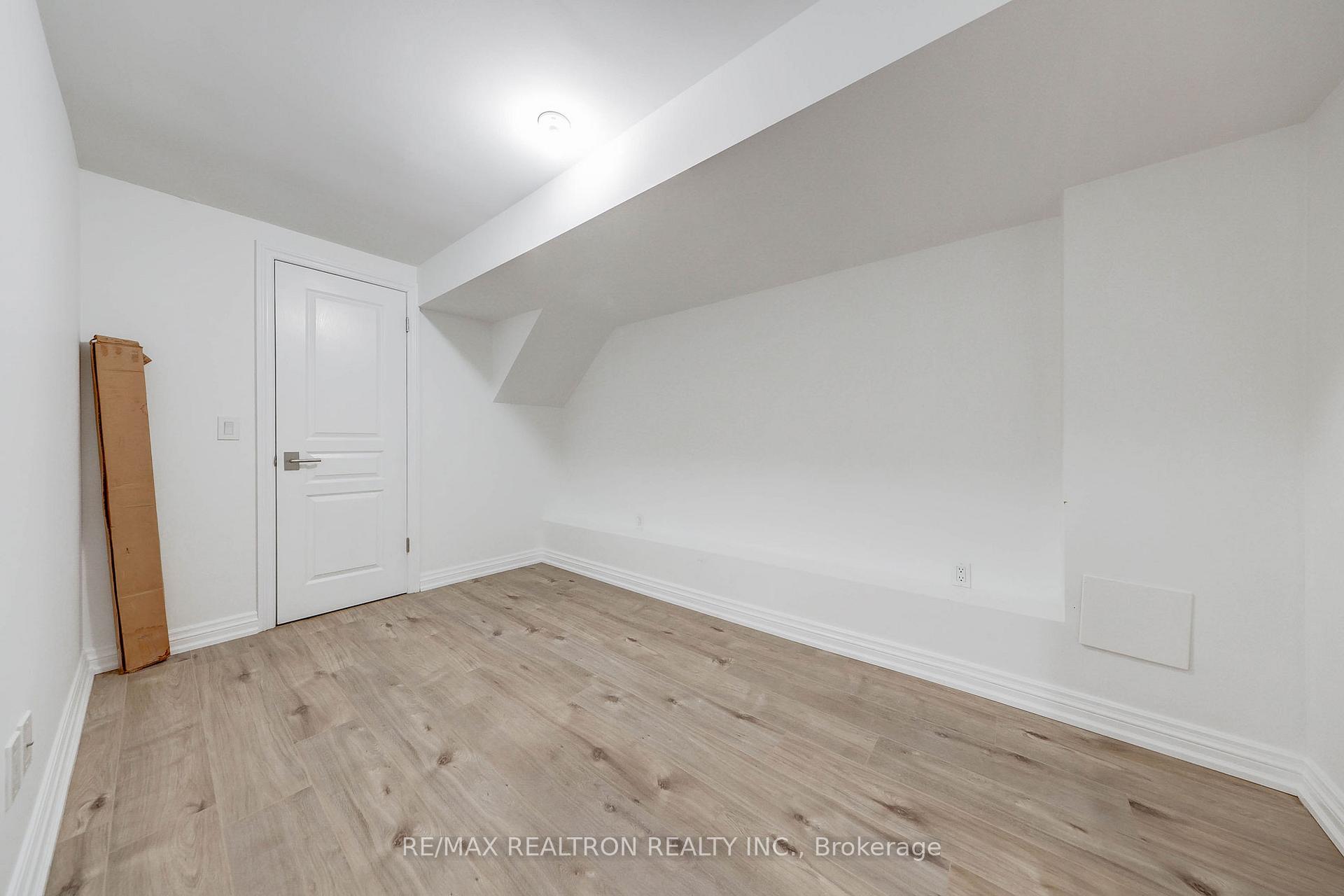 Photo 22 of 538 Castlefield Avenue, Toronto, Forest Hill North — HOMEH