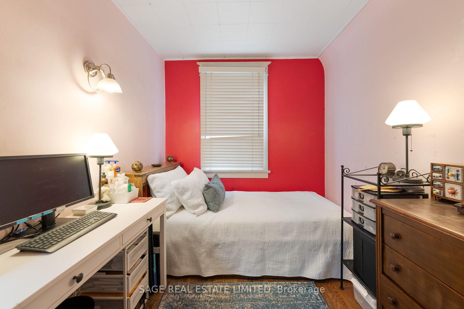 Photo 16 of 1149 Gerrard Street E, Toronto, South Riverdale — HOMEH
