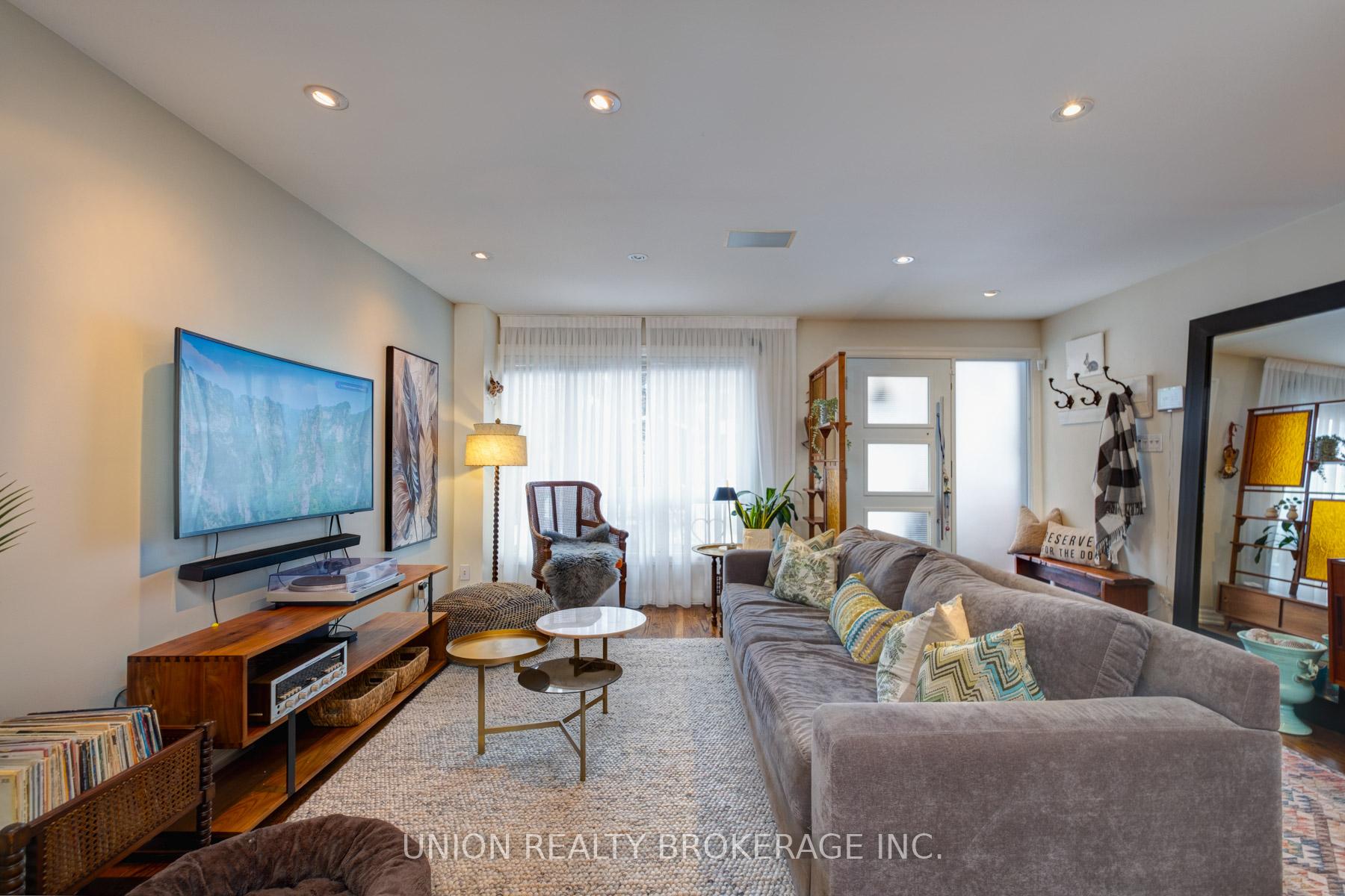 Photo 6 of 321 Leslie Street, Toronto, South Riverdale — HOMEH