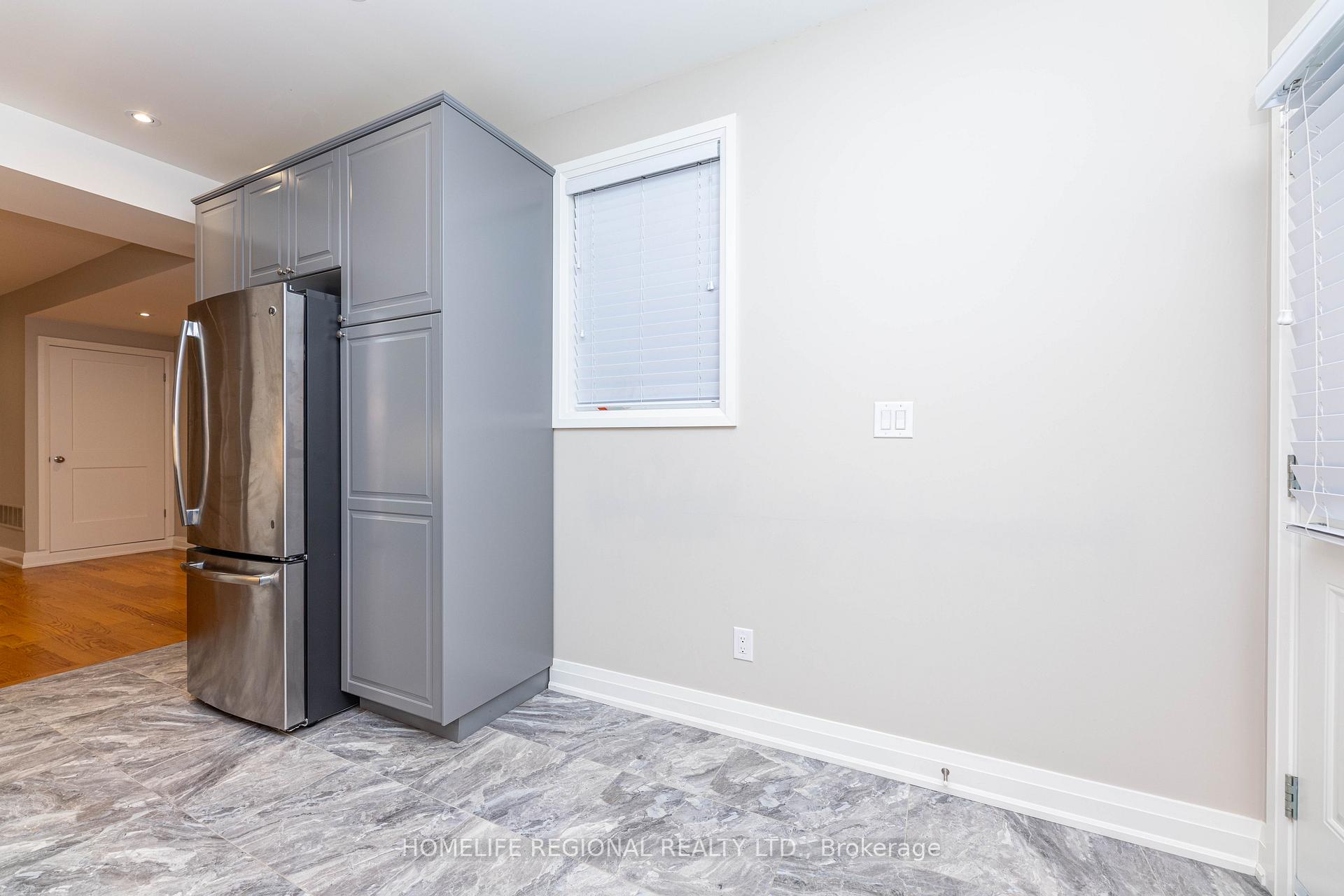 Photo 7 of Unit Main Floor, 204 Roxton Road, Toronto, Trinity-Bellwoods — HOMEH