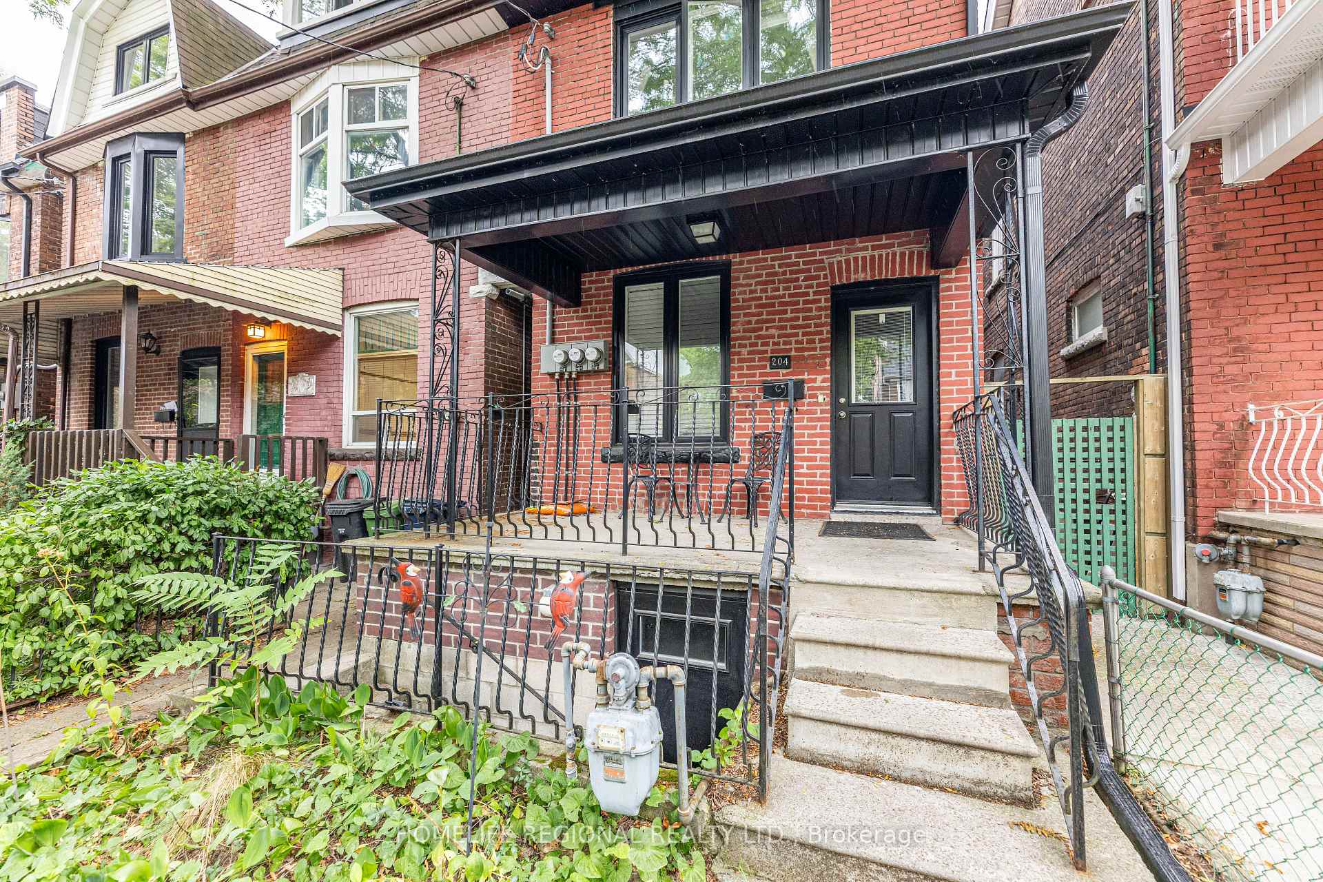 Photo 23 of Unit Main Floor, 204 Roxton Road, Toronto, Trinity-Bellwoods — HOMEH