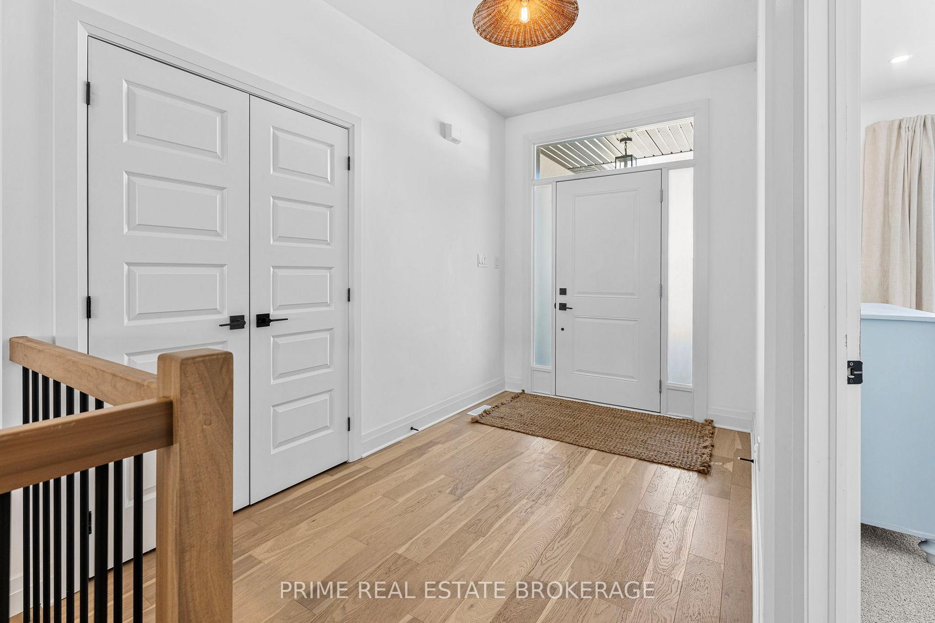 Photo 2 of 156 Ridge Street, Strathroy-Caradoc, SW — HOMEH