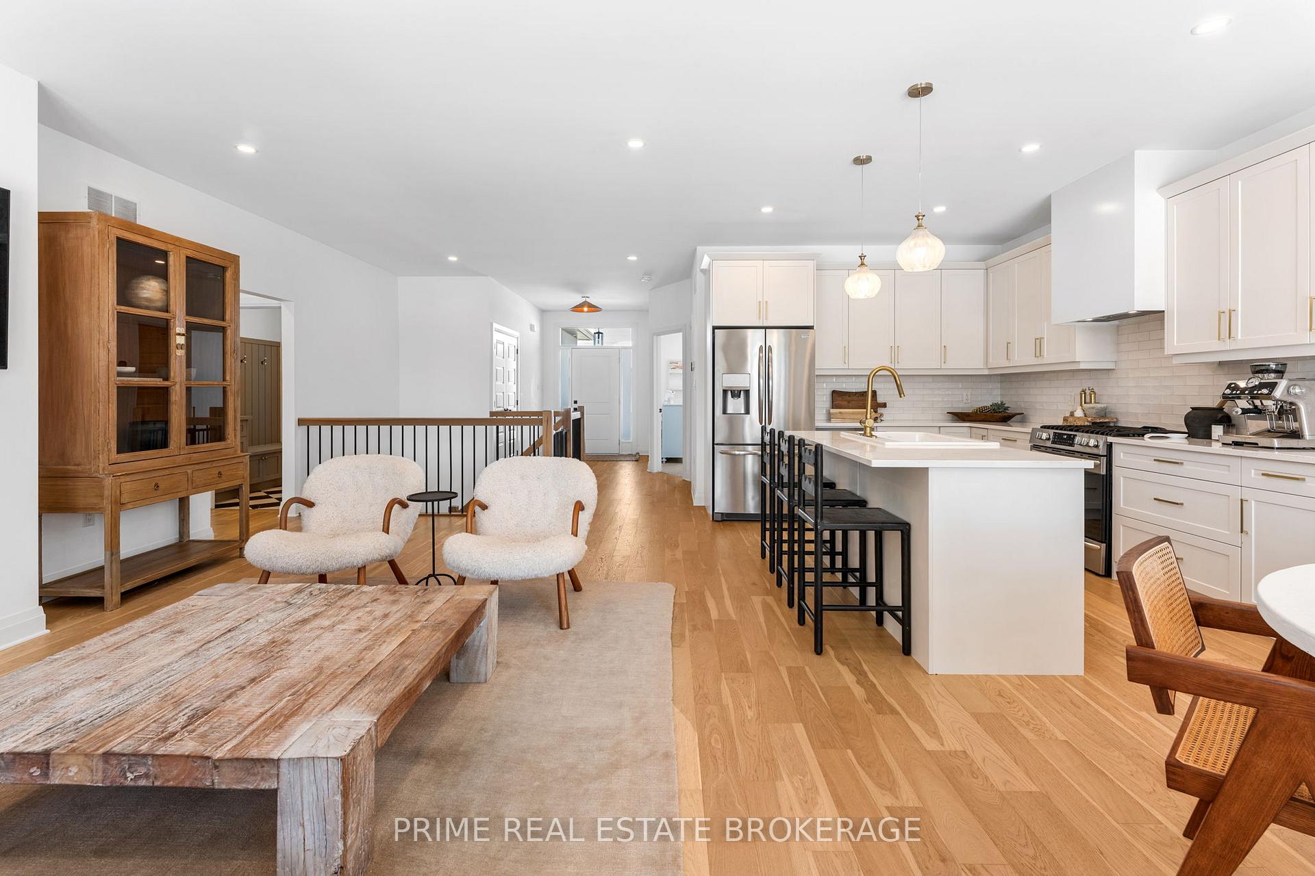 Photo 5 of 156 Ridge Street, Strathroy-Caradoc, SW — HOMEH