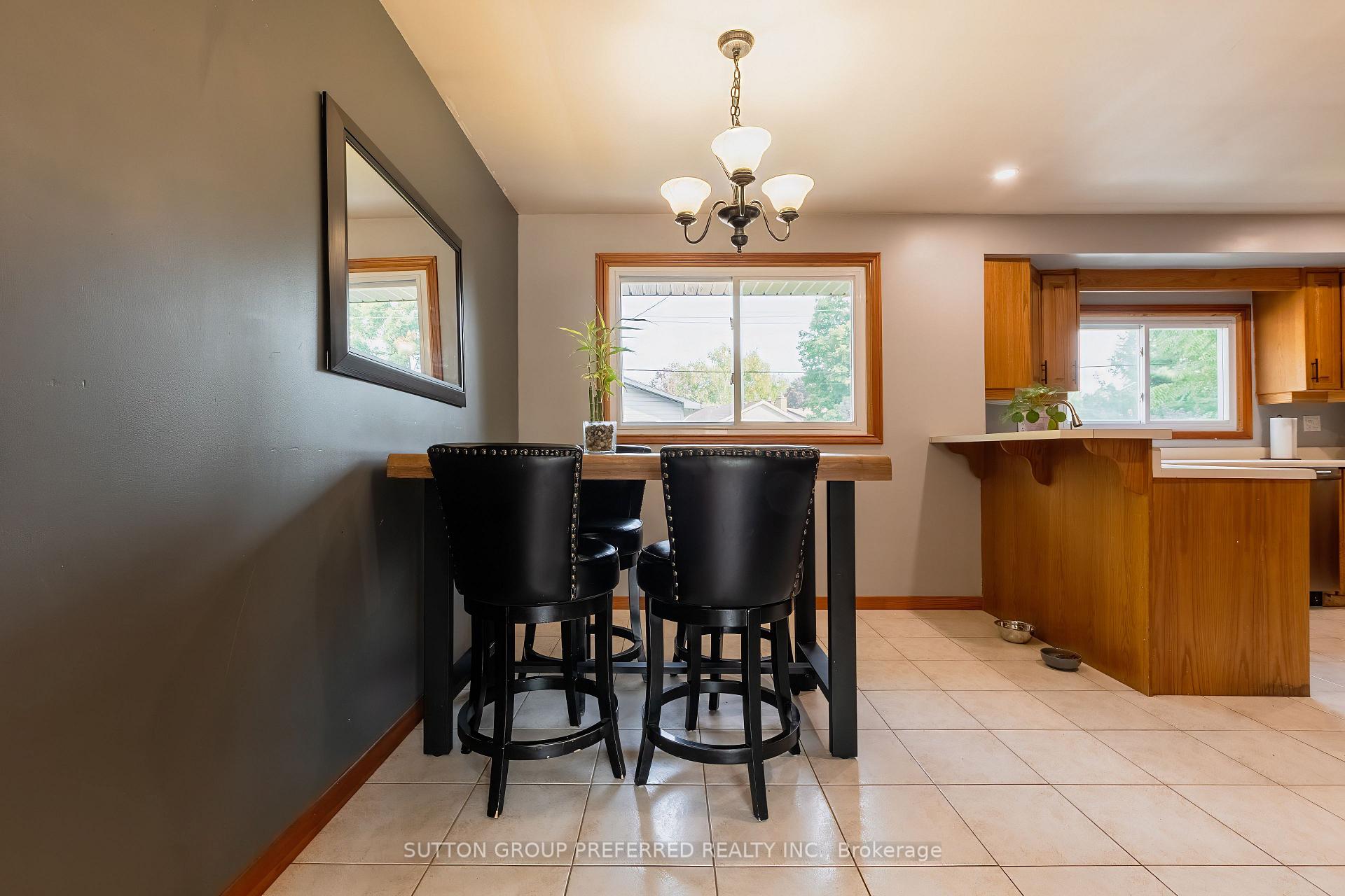 Photo 4 of 230 Chittick Crescent, Thames Centre, Dorchester — HOMEH