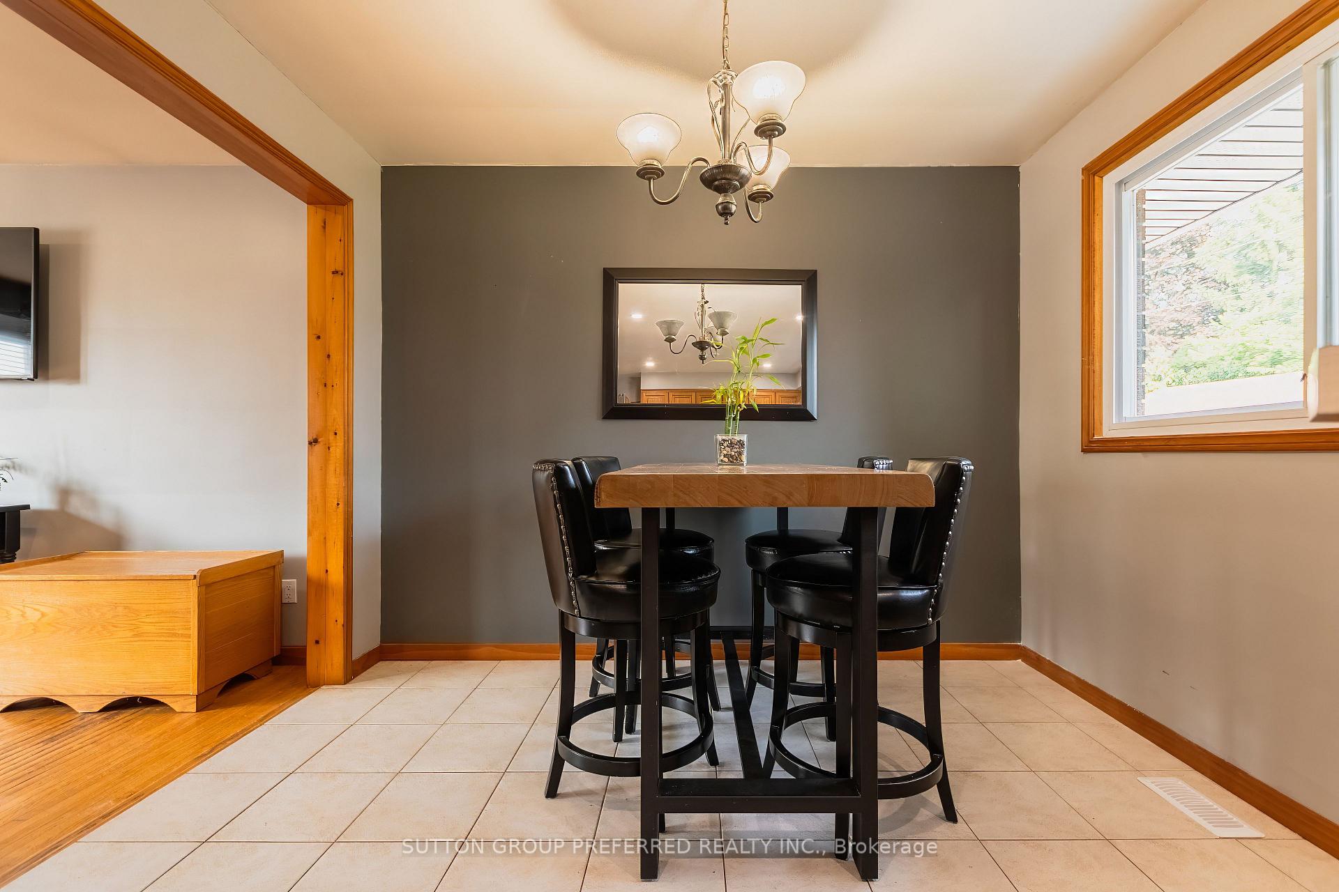 Photo 5 of 230 Chittick Crescent, Thames Centre, Dorchester — HOMEH