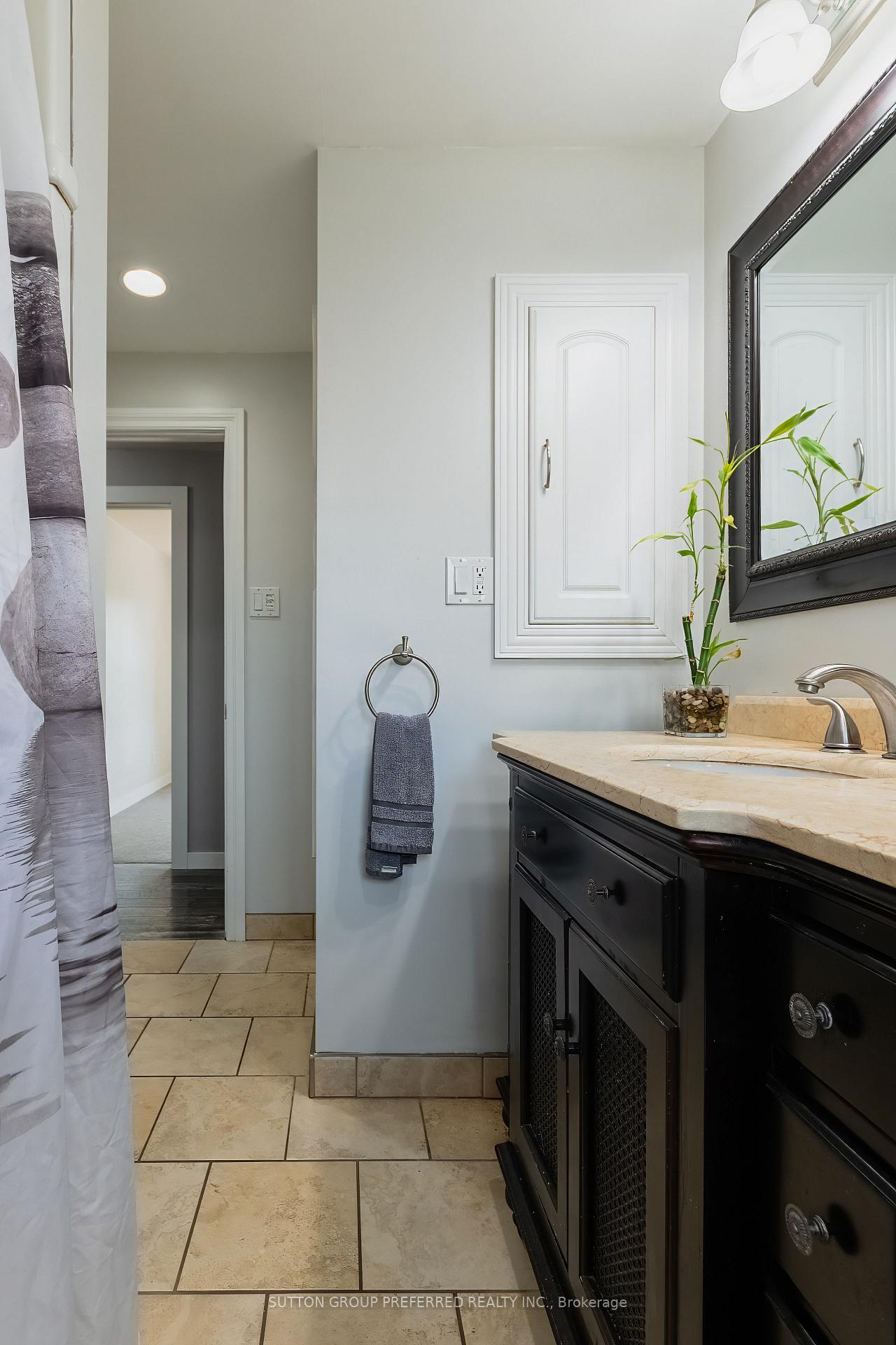 Photo 9 of 230 Chittick Crescent, Thames Centre, Dorchester — HOMEH
