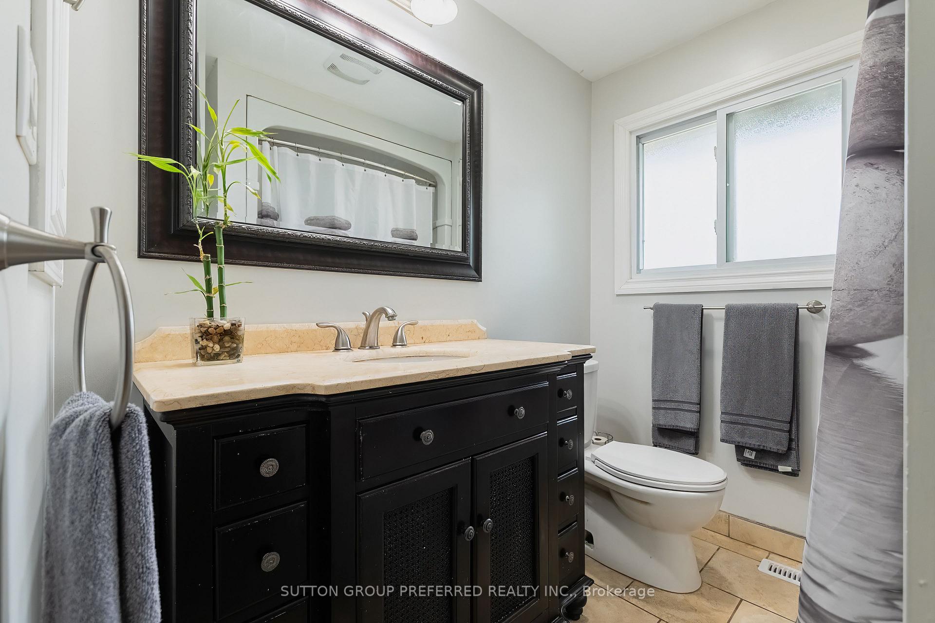 Photo 10 of 230 Chittick Crescent, Thames Centre, Dorchester — HOMEH