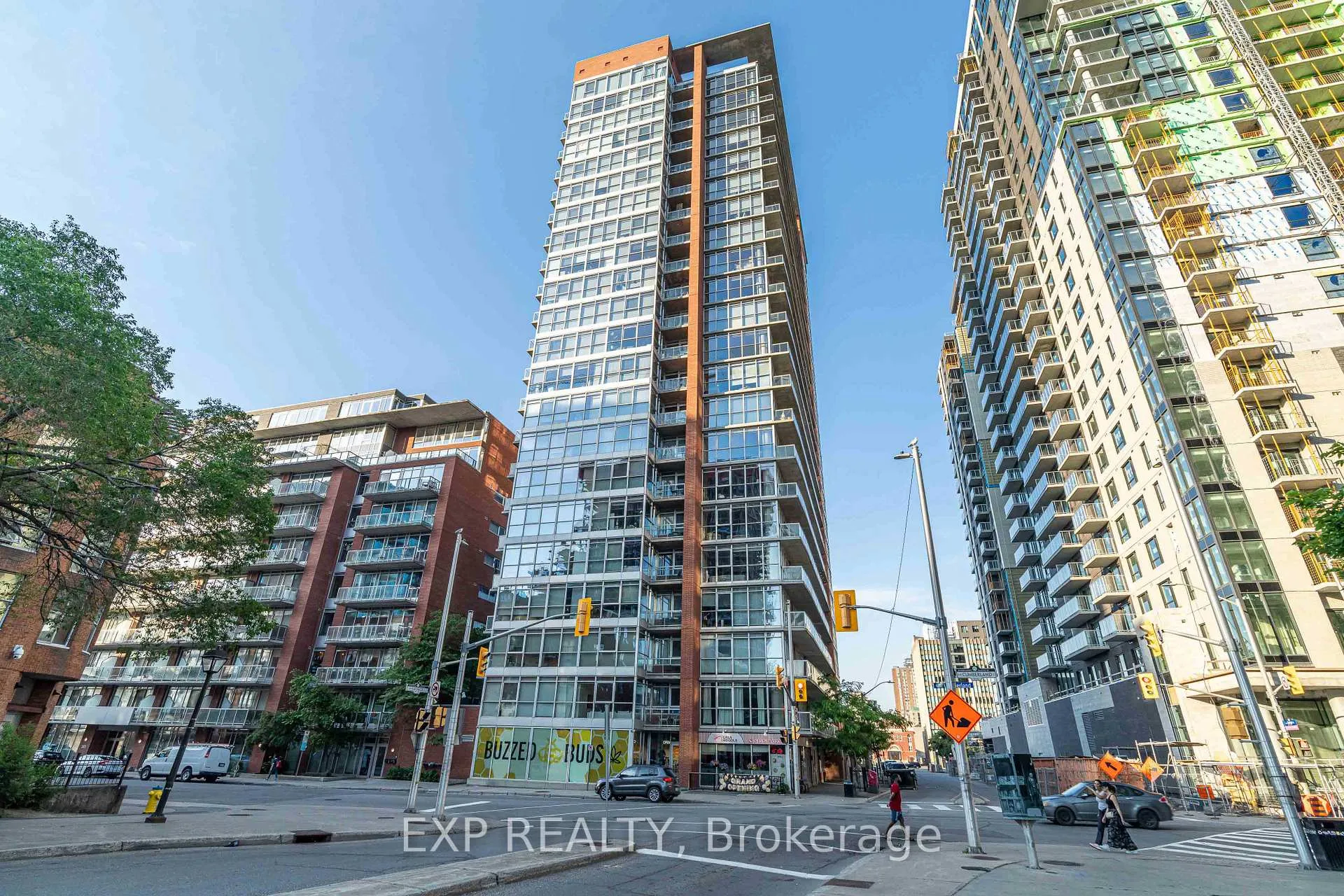 Front of Unit 907, 179 George Street