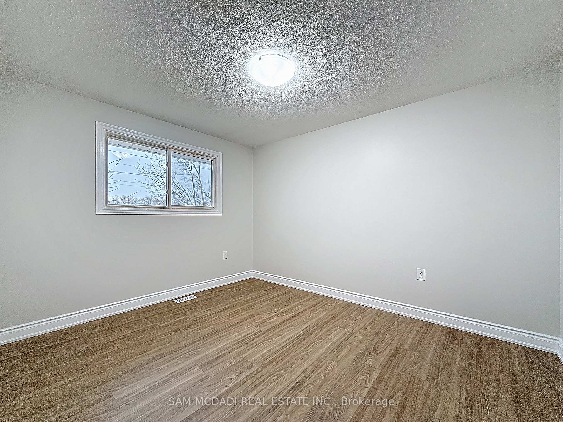 Photo 14 of 23 Deerfield Parkway, Thorold, Allanburg/Thorold South — HOMEH