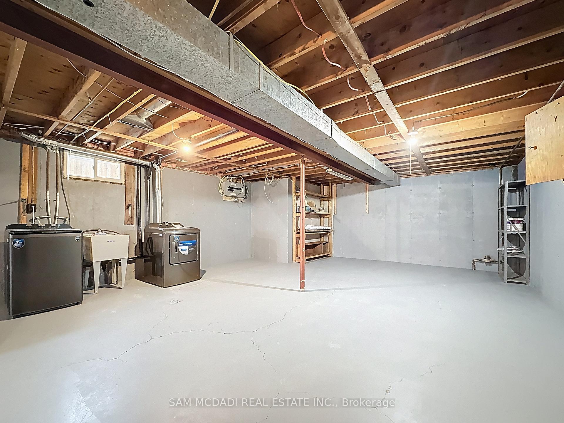 Photo 20 of 23 Deerfield Parkway, Thorold, Allanburg/Thorold South — HOMEH