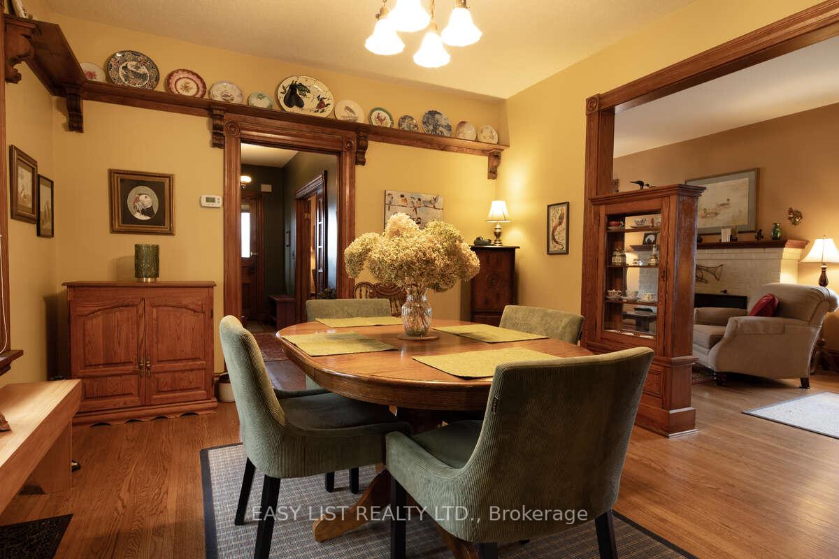 Photo 5 of 104 North Street, Strathroy-Caradoc, NW — HOMEH