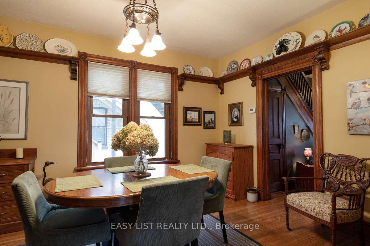 Photo 7 of 104 North Street, Strathroy-Caradoc, NW — HOMEH