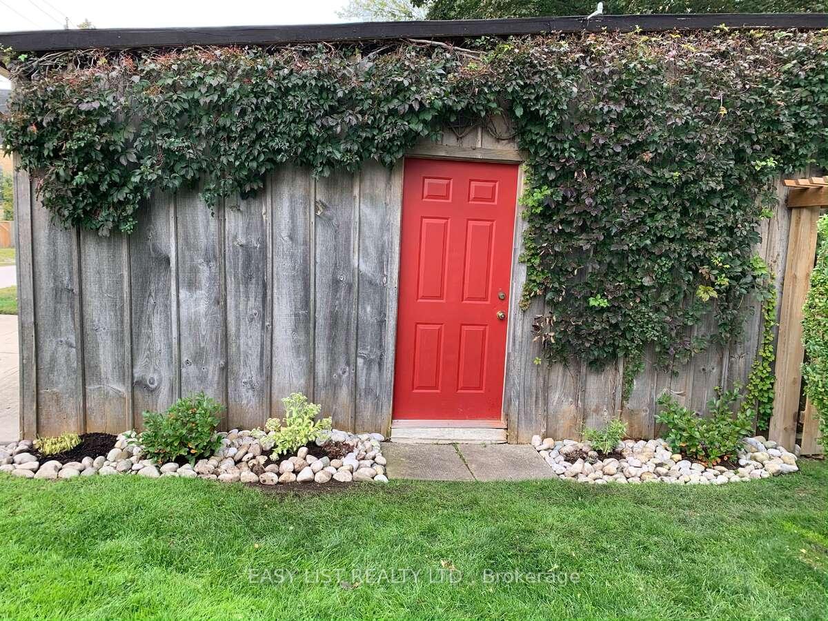 Photo 31 of 104 North Street, Strathroy-Caradoc, NW — HOMEH