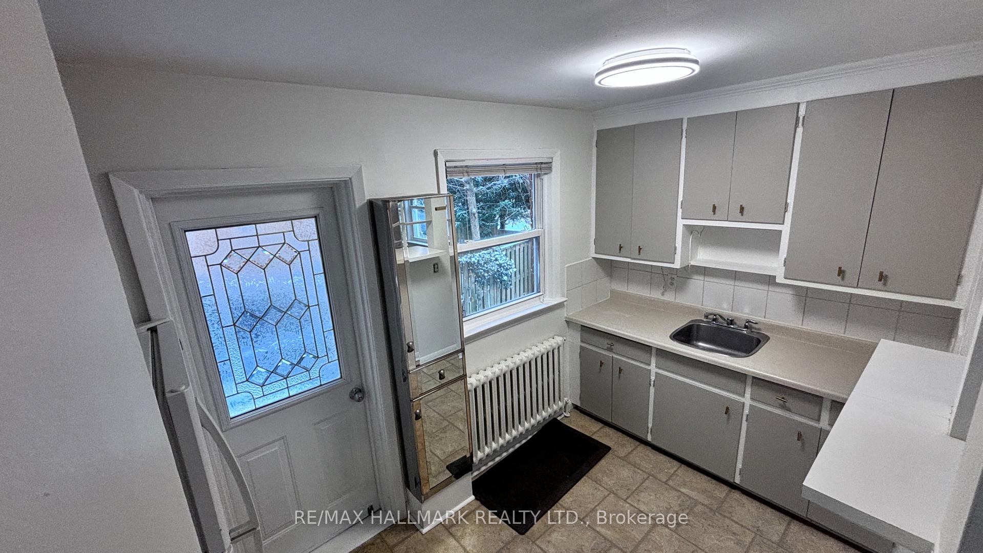 Photo 8 of Unit Main, 56 Kappele Avenue, Toronto, Lawrence Park North — HOMEH