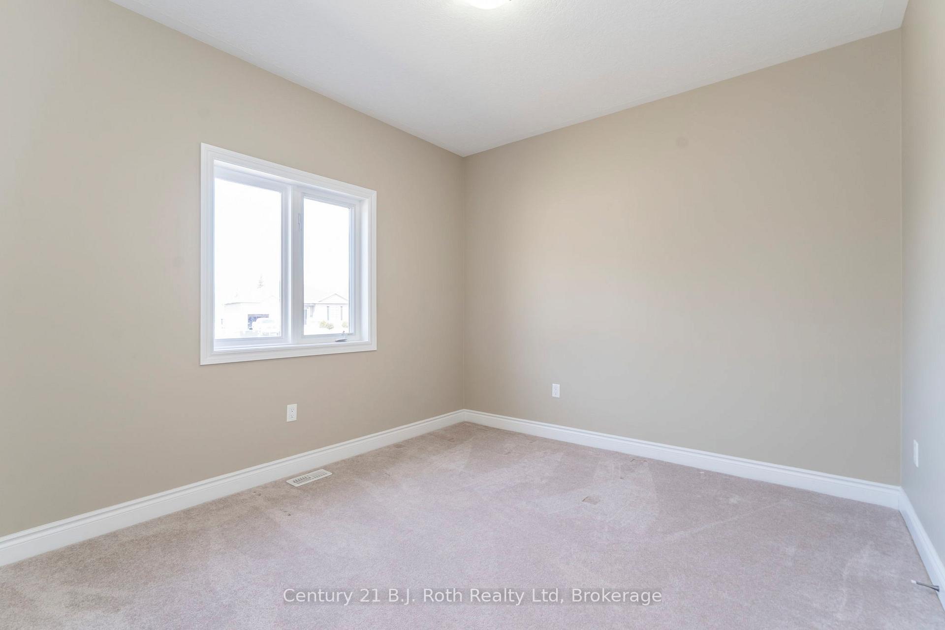 Photo 25 of 2 Wintergreen Circle, Tay, Victoria Harbour — HOMEH