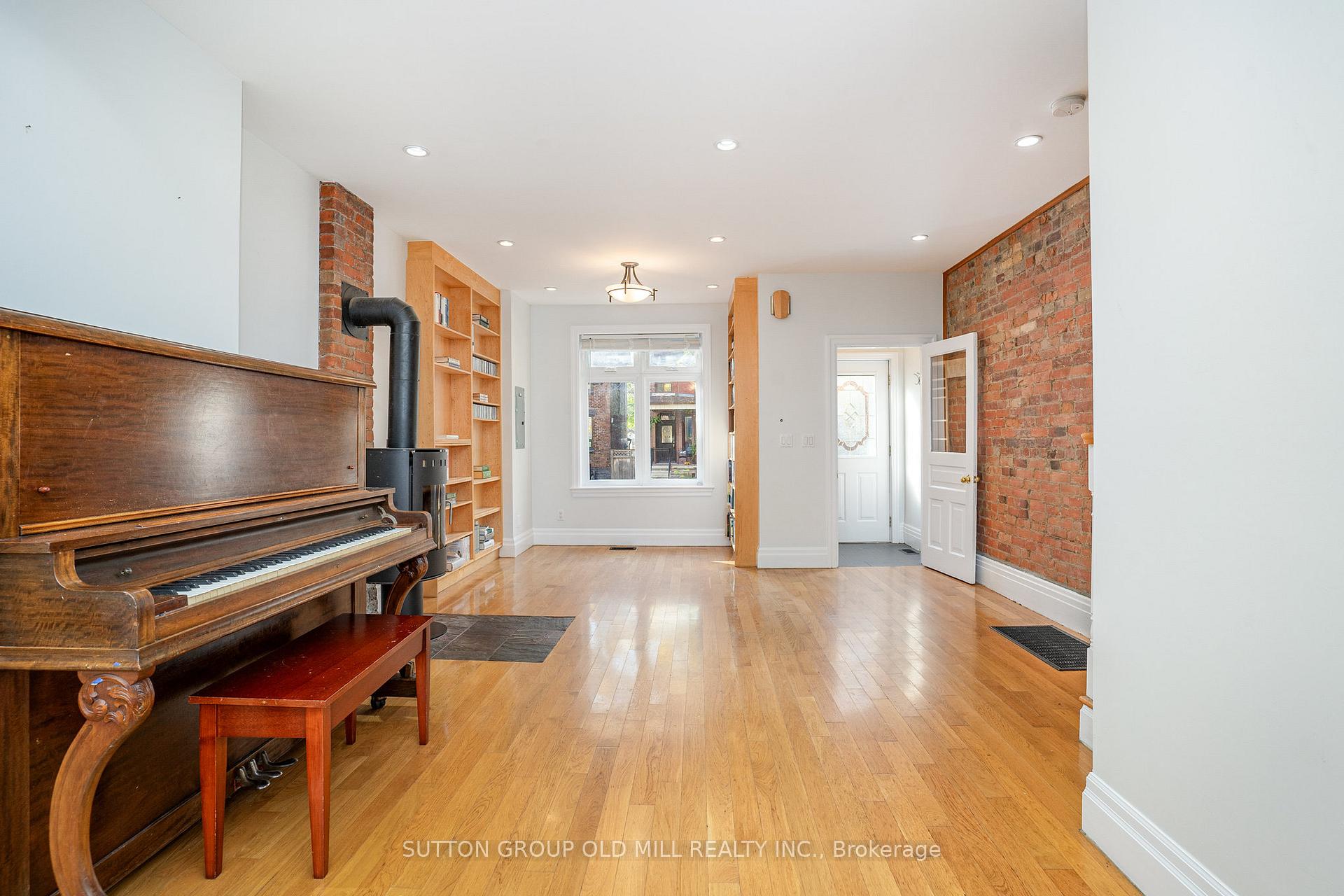 Photo 6 of 347 Gladstone Avenue, Toronto, Dufferin Grove — HOMEH