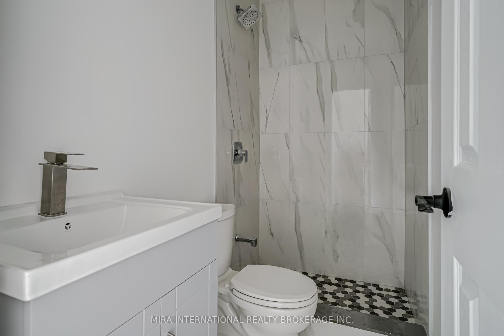 Photo 5 of Unit 202, 180 Sherbourne Street, Toronto, Moss Park — HOMEH