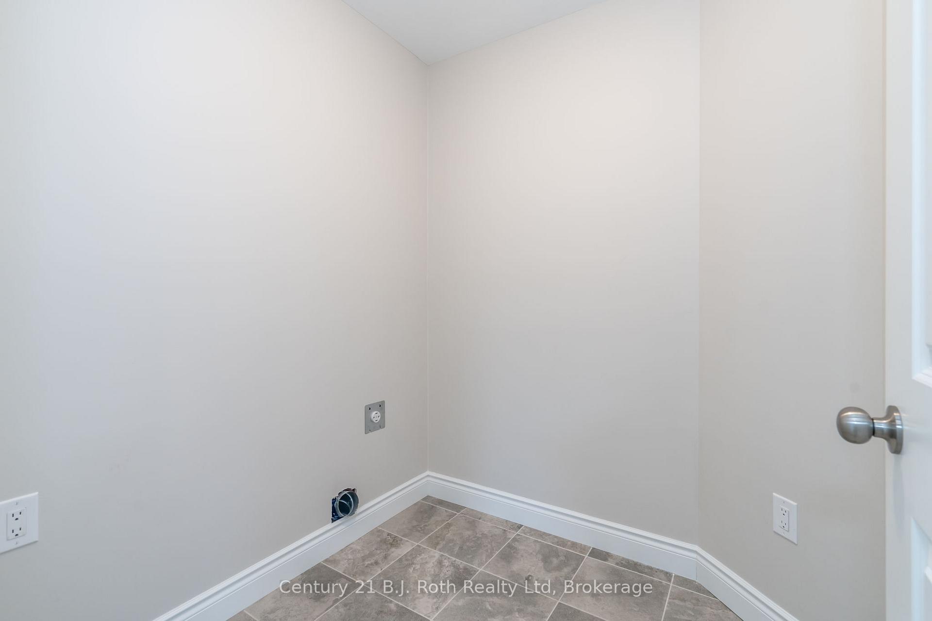 Photo 9 of 54 Hunter Avenue, Tay, Victoria Harbour — HOMEH