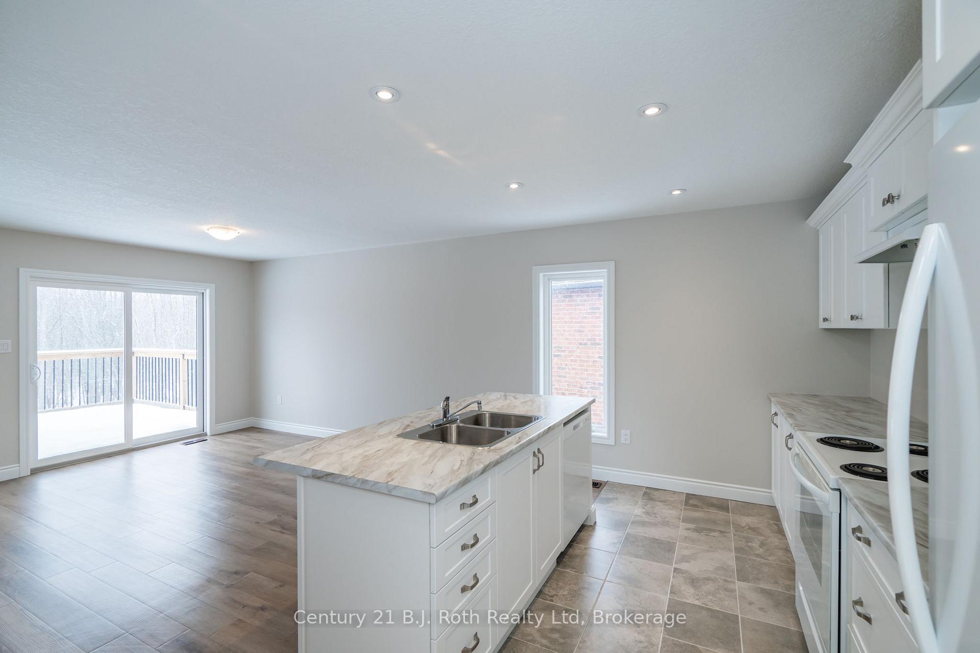 Photo 11 of 54 Hunter Avenue, Tay, Victoria Harbour — HOMEH