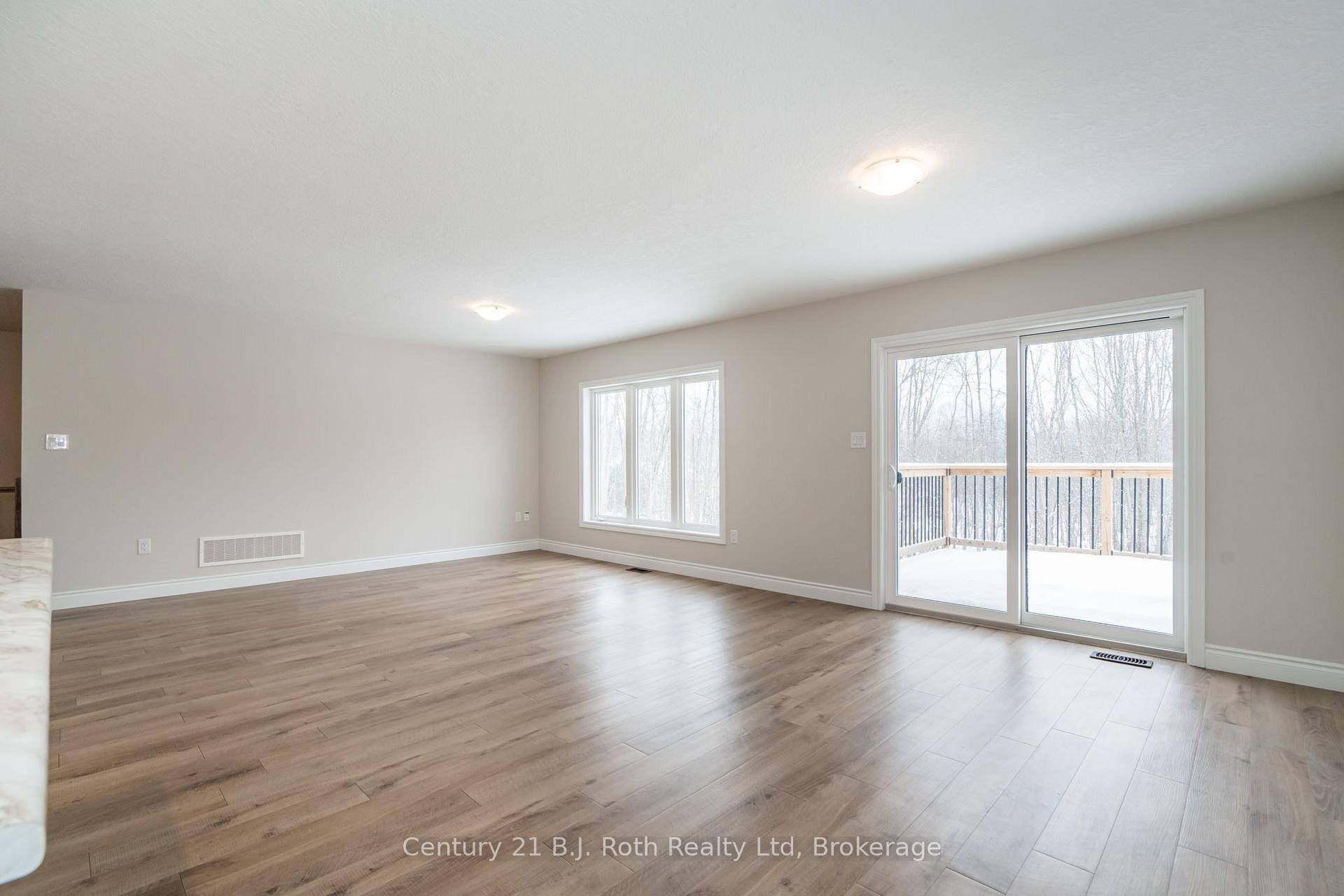 Photo 13 of 54 Hunter Avenue, Tay, Victoria Harbour — HOMEH
