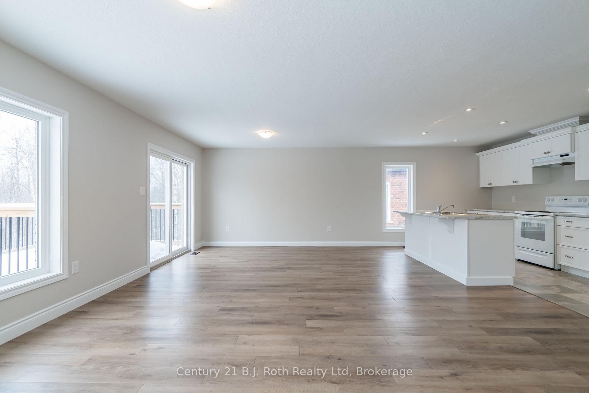 Photo 17 of 54 Hunter Avenue, Tay, Victoria Harbour — HOMEH
