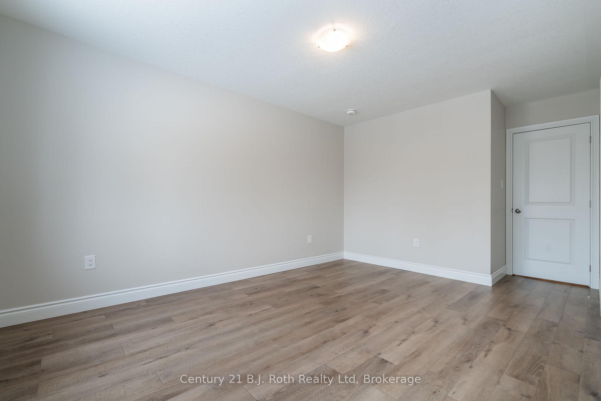 Photo 22 of 54 Hunter Avenue, Tay, Victoria Harbour — HOMEH