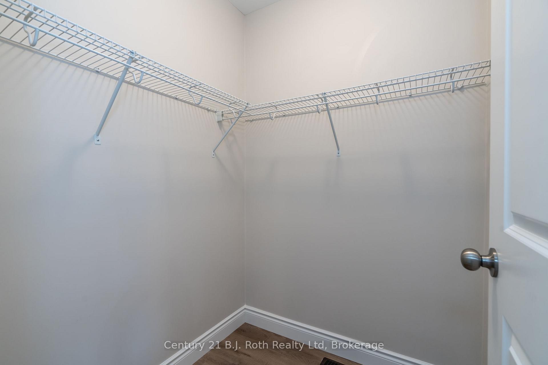 Photo 25 of 54 Hunter Avenue, Tay, Victoria Harbour — HOMEH