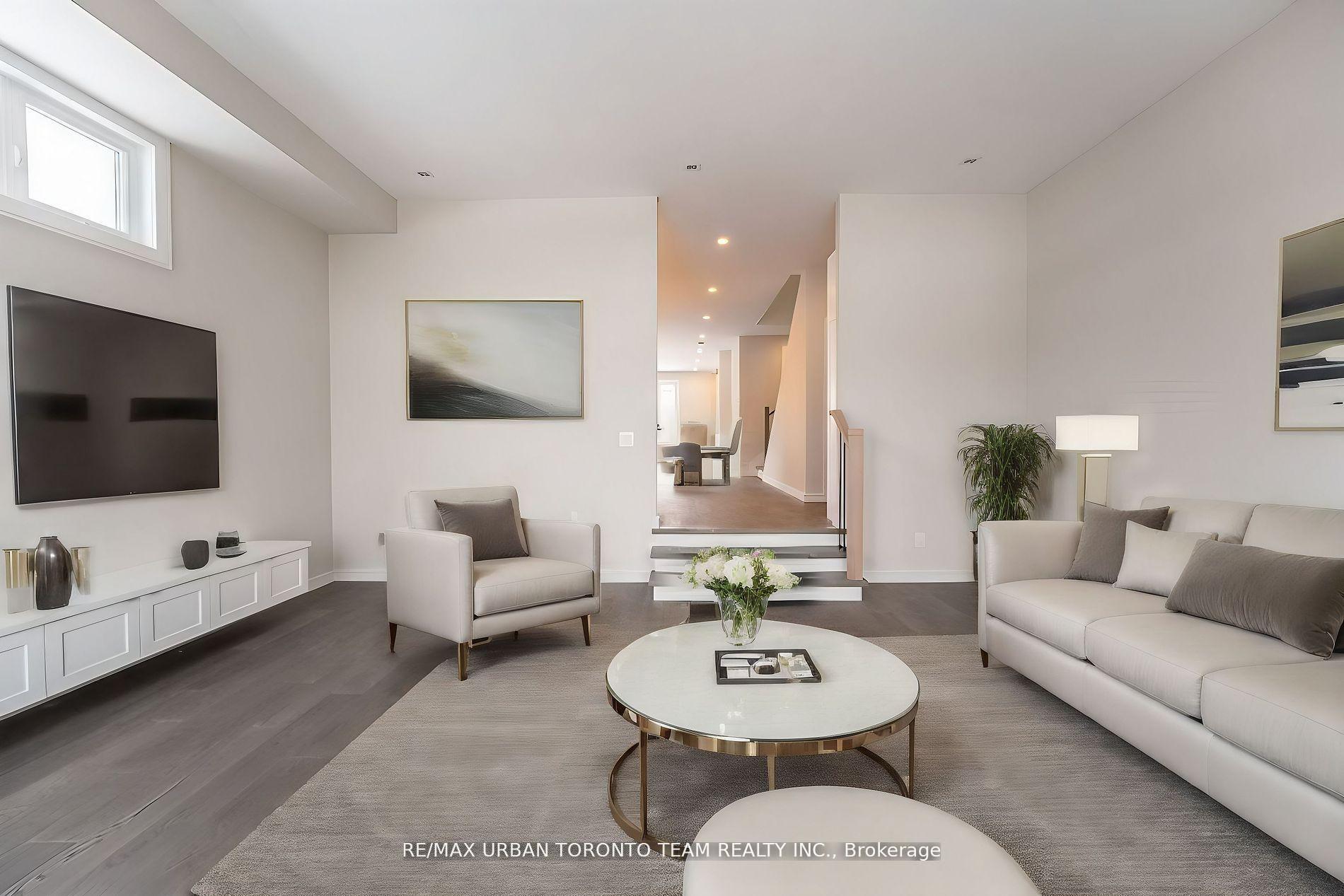Photo 8 of 3515 St Clair Avenue E, Scarborough, Clairlea-Birchmount — HOMEH