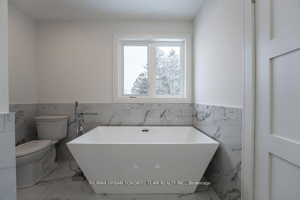Photo 15 of 3515 St Clair Avenue E, Scarborough, Clairlea-Birchmount — HOMEH