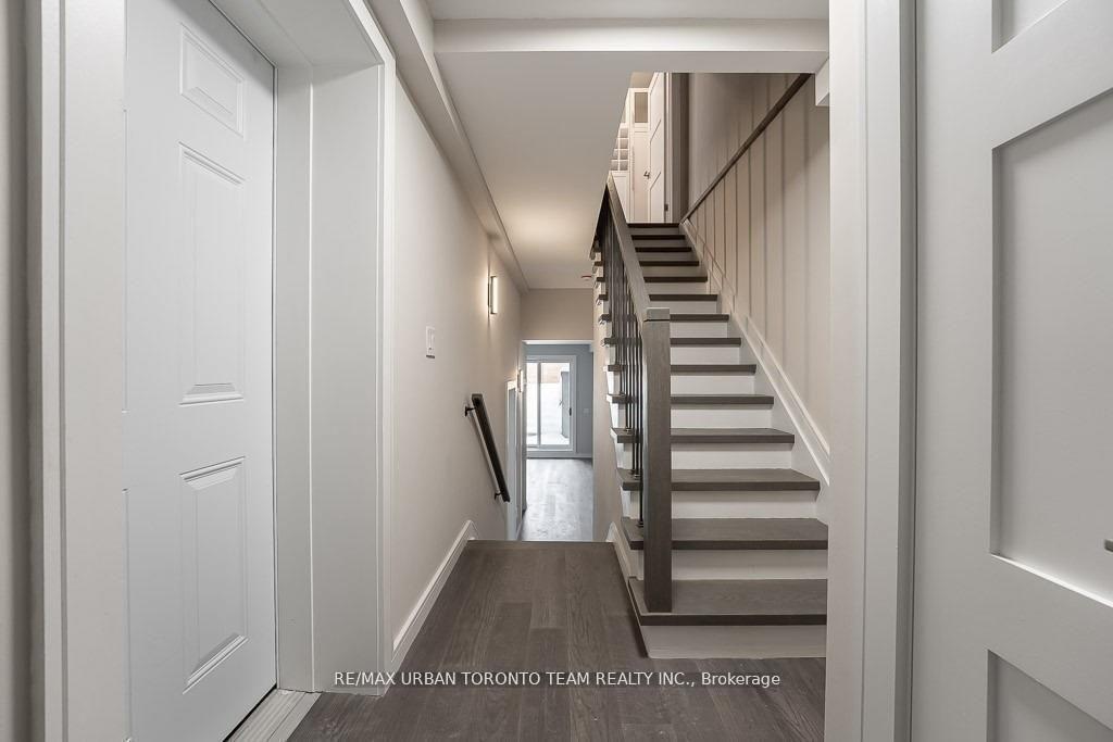 Photo 25 of 3515 St Clair Avenue E, Scarborough, Clairlea-Birchmount — HOMEH