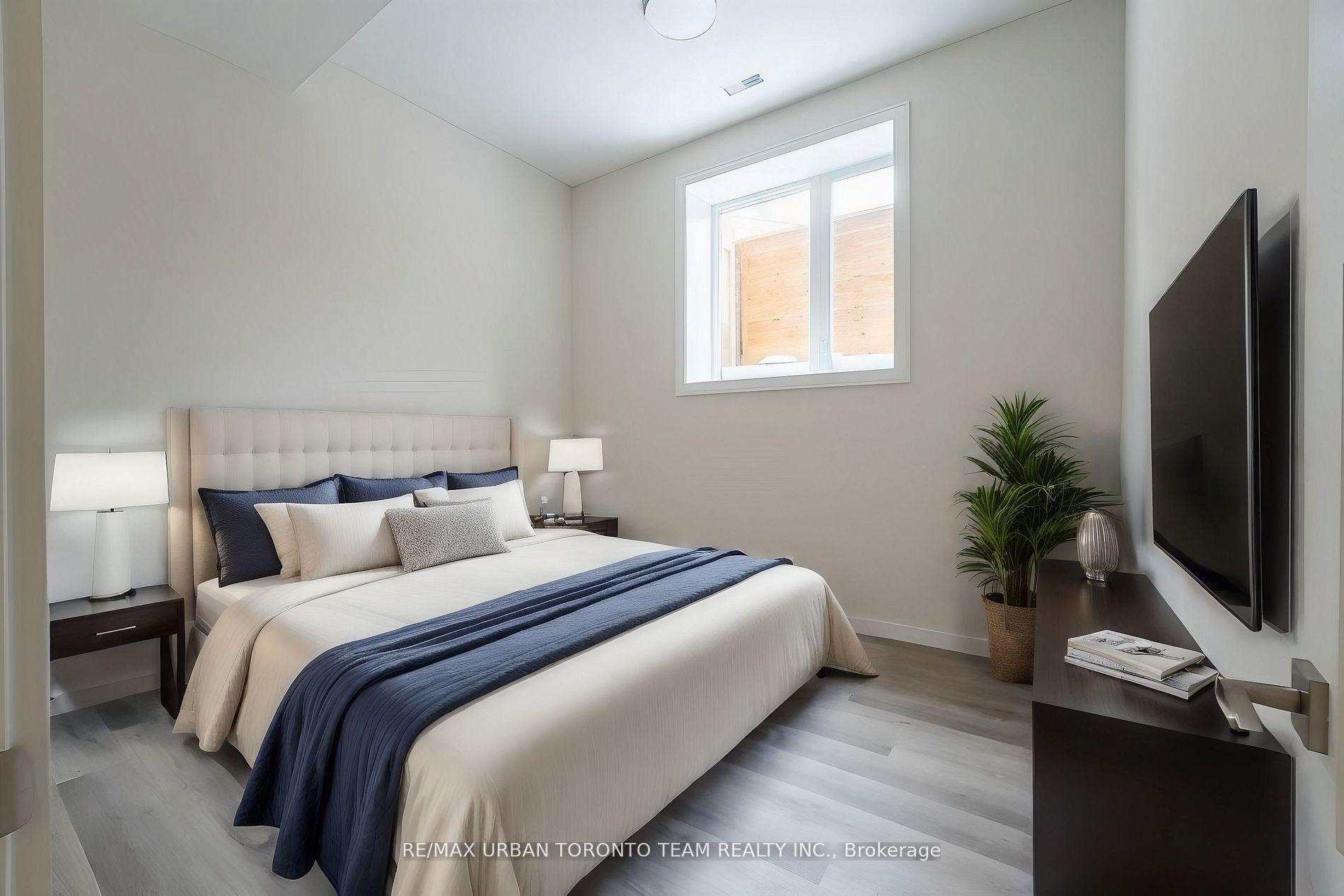 Photo 32 of 3515 St Clair Avenue E, Scarborough, Clairlea-Birchmount — HOMEH
