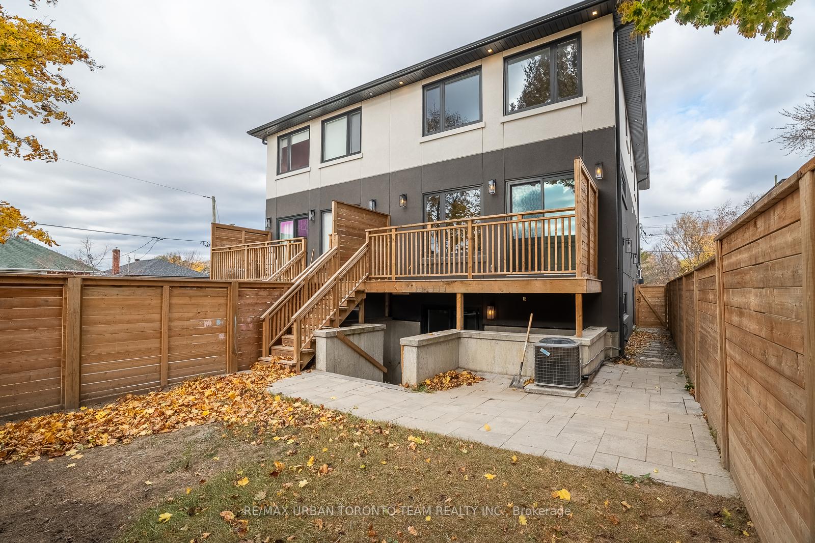 Photo 36 of 3515 St Clair Avenue E, Scarborough, Clairlea-Birchmount — HOMEH