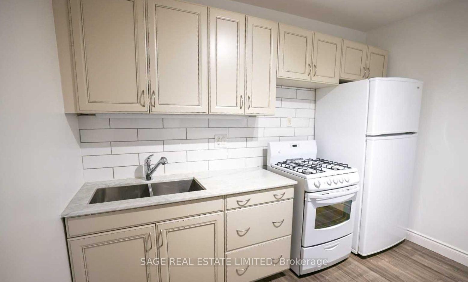 Photo 8 of Unit 1A, 8 Brookmount Road, Toronto, The Beaches — HOMEH