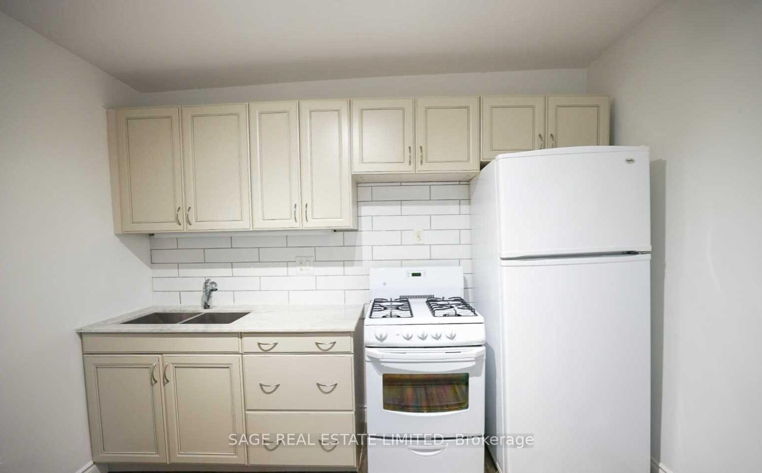 Photo 9 of Unit 1A, 8 Brookmount Road, Toronto, The Beaches — HOMEH