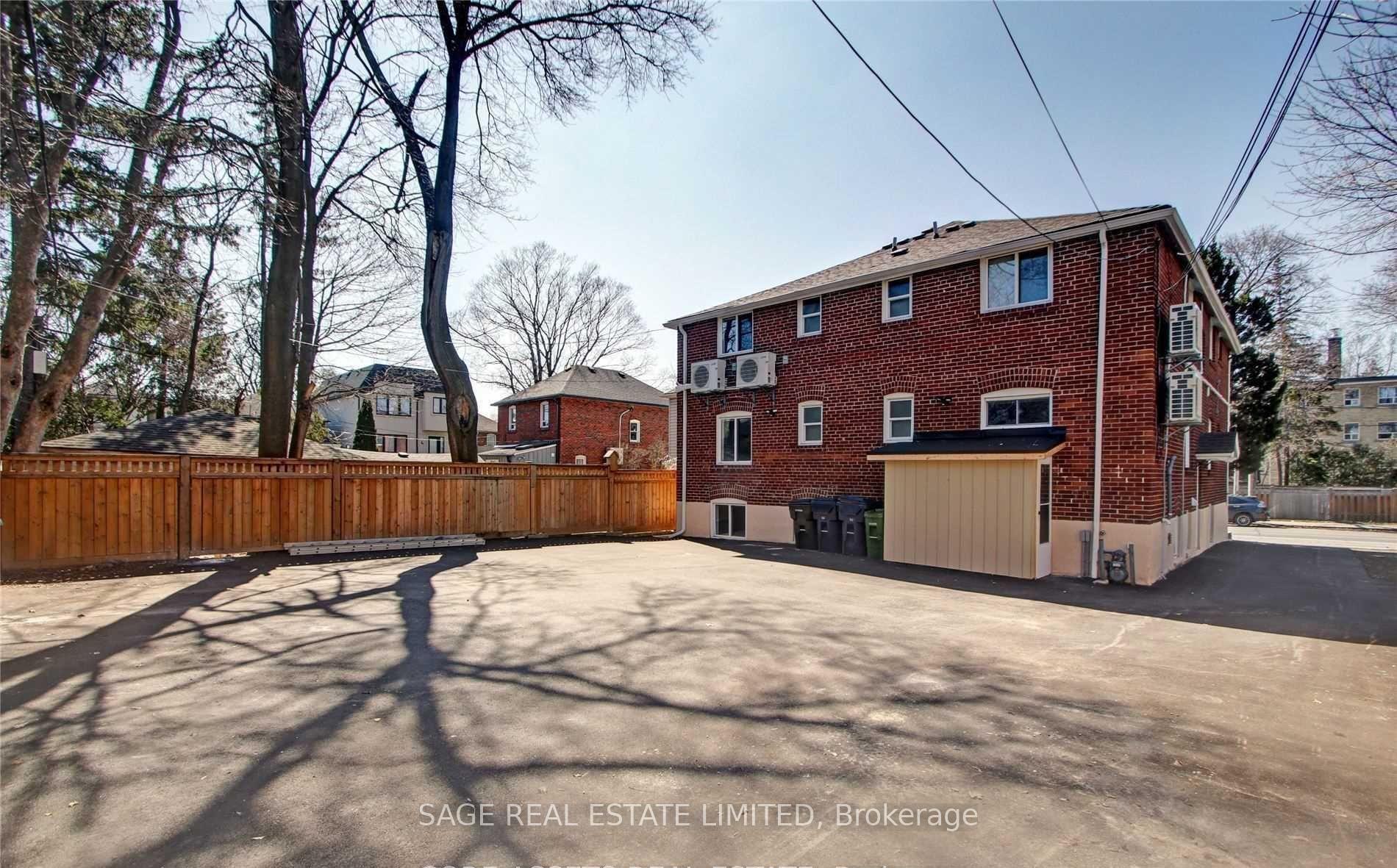 Photo 5 of Unit 5, 1571 Mount Pleasant Road, Toronto, Lawrence Park North — HOMEH