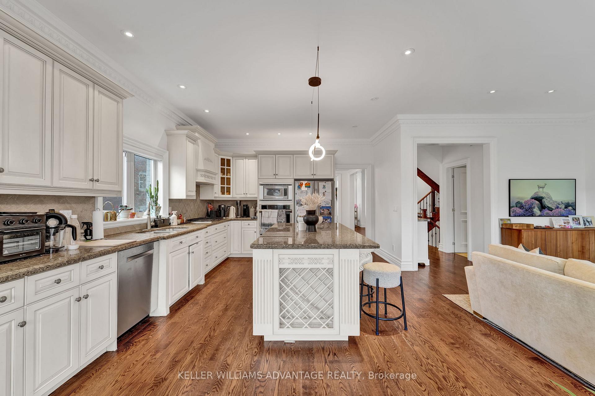 Photo 9 of 241 Joicey Boulevard, Toronto, Bedford Park-Nortown — HOMEH