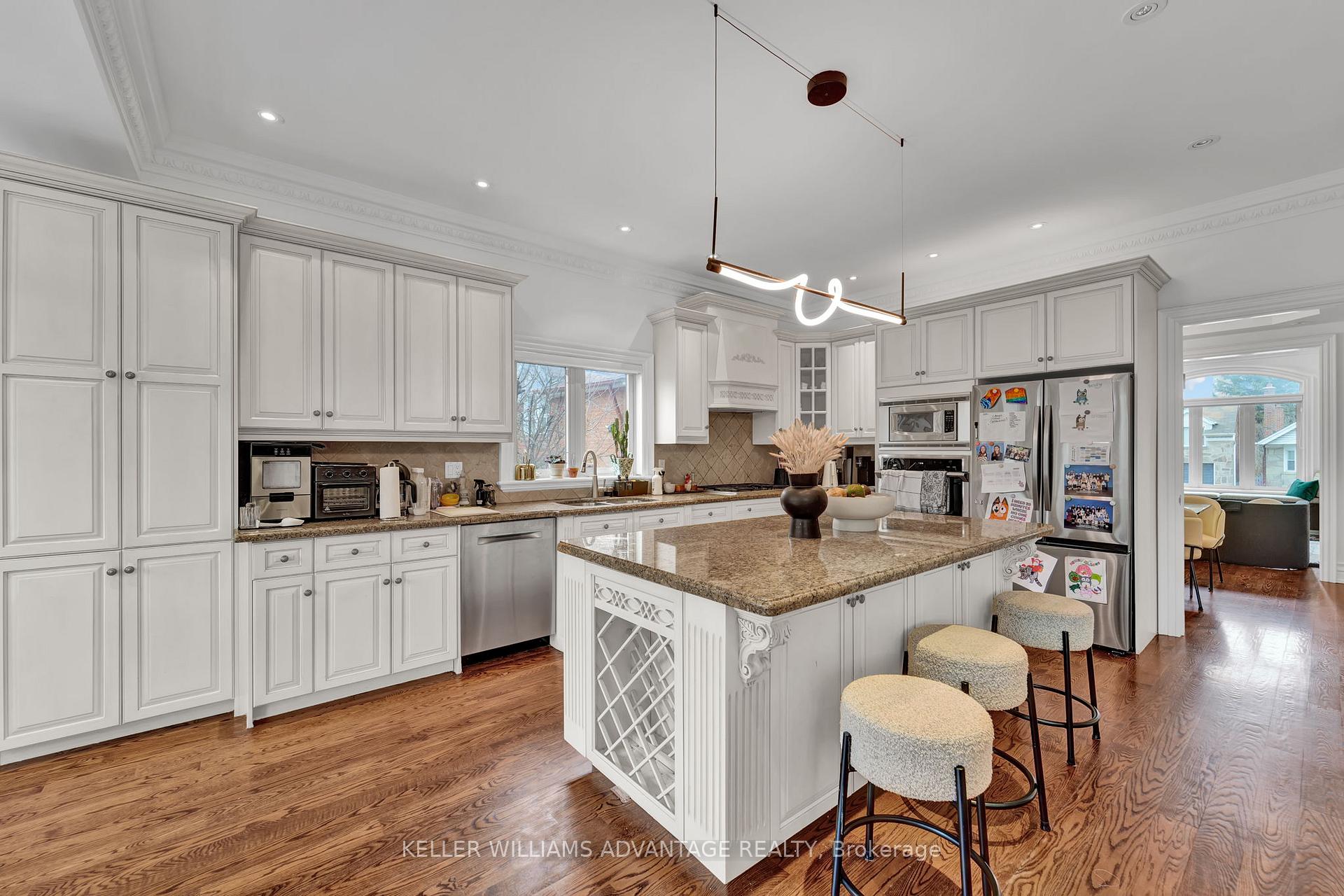 Photo 12 of 241 Joicey Boulevard, Toronto, Bedford Park-Nortown — HOMEH