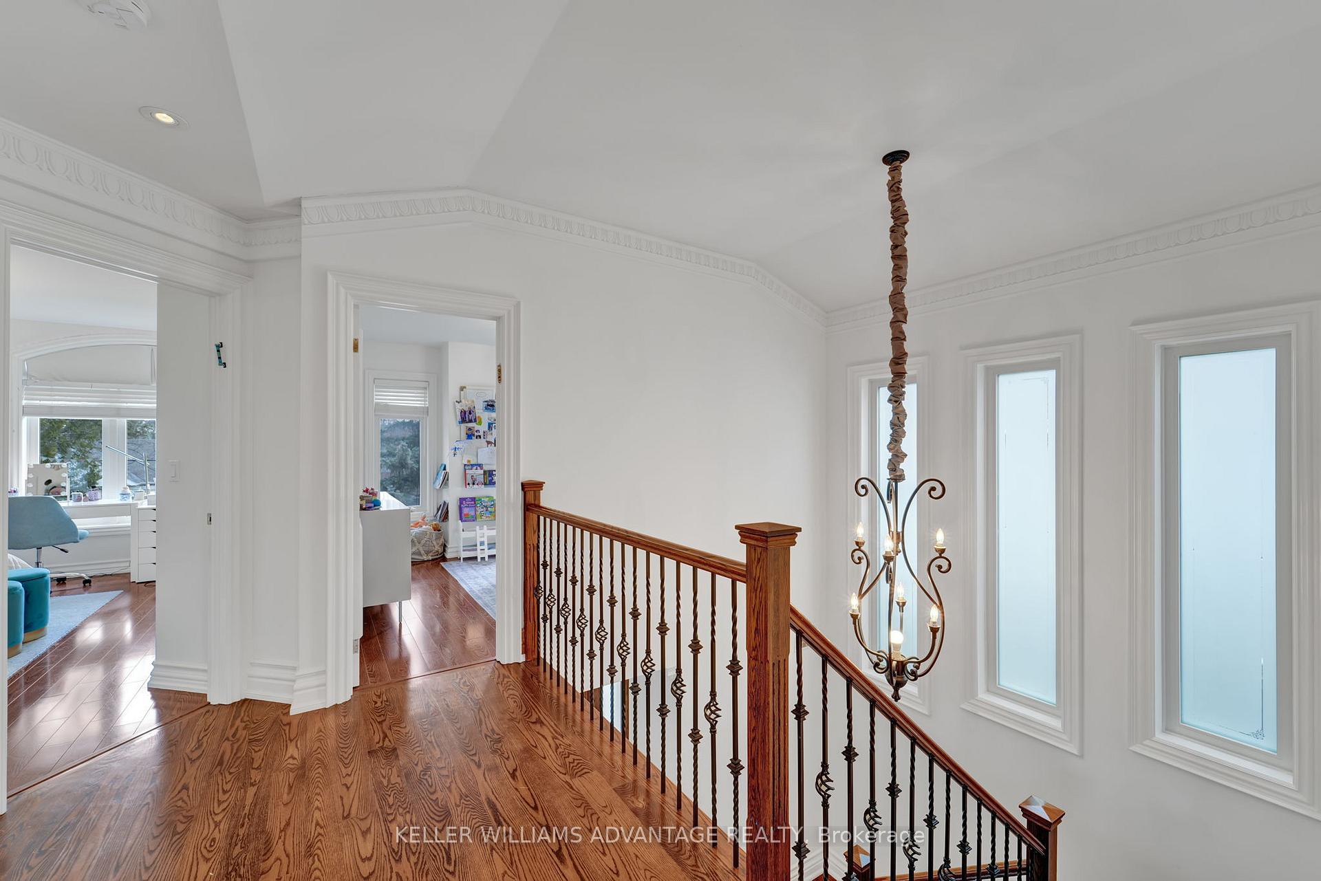 Photo 17 of 241 Joicey Boulevard, Toronto, Bedford Park-Nortown — HOMEH