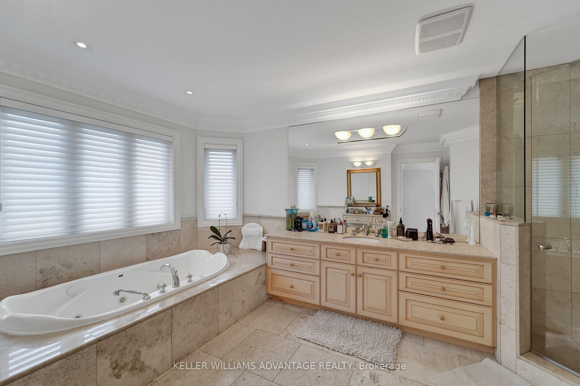 Photo 24 of 241 Joicey Boulevard, Toronto, Bedford Park-Nortown — HOMEH
