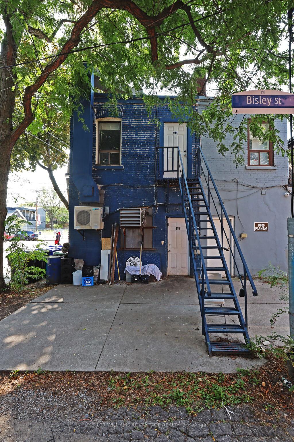 Photo 21 of Unit Upper, 954 Queen Street E, Toronto, South Riverdale — HOMEH