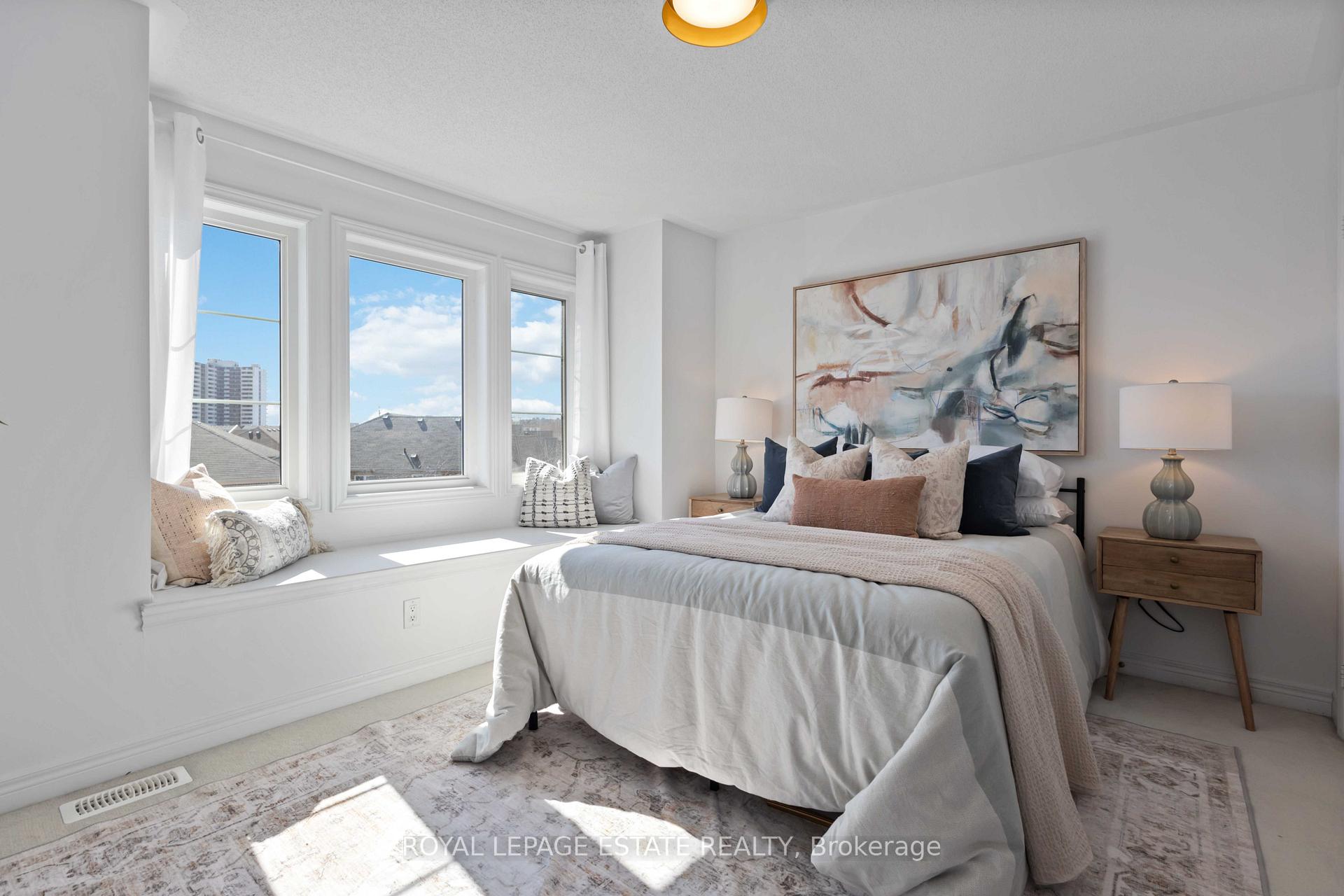 Photo 18 of 30 Belanger Crescent, Scarborough, Clairlea-Birchmount — HOMEH